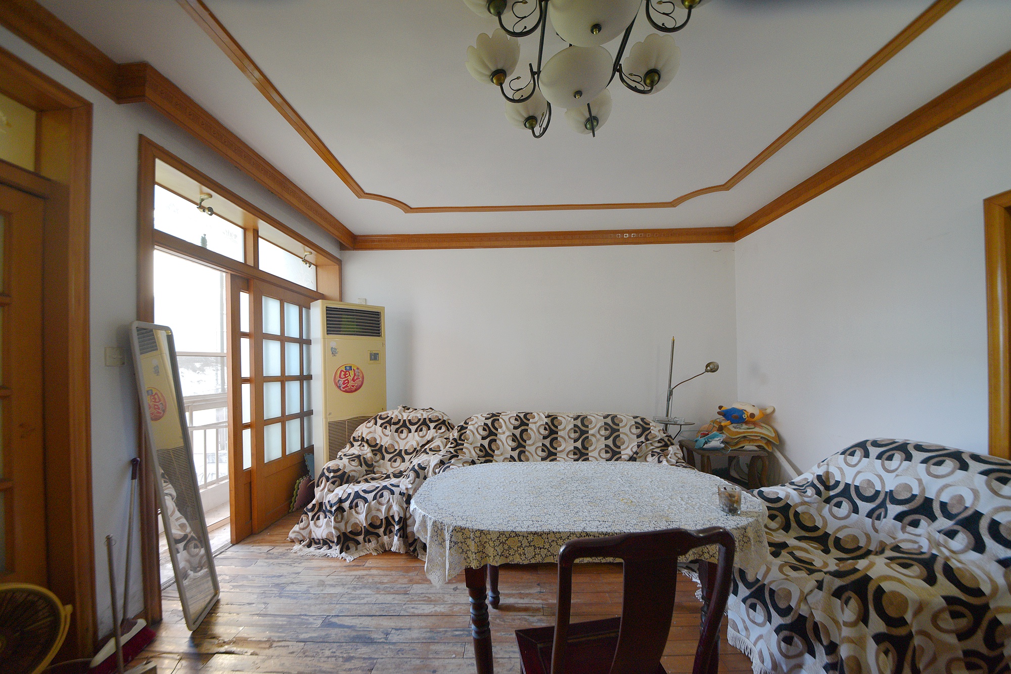 金科园  3室2厅1卫    95.0万客厅