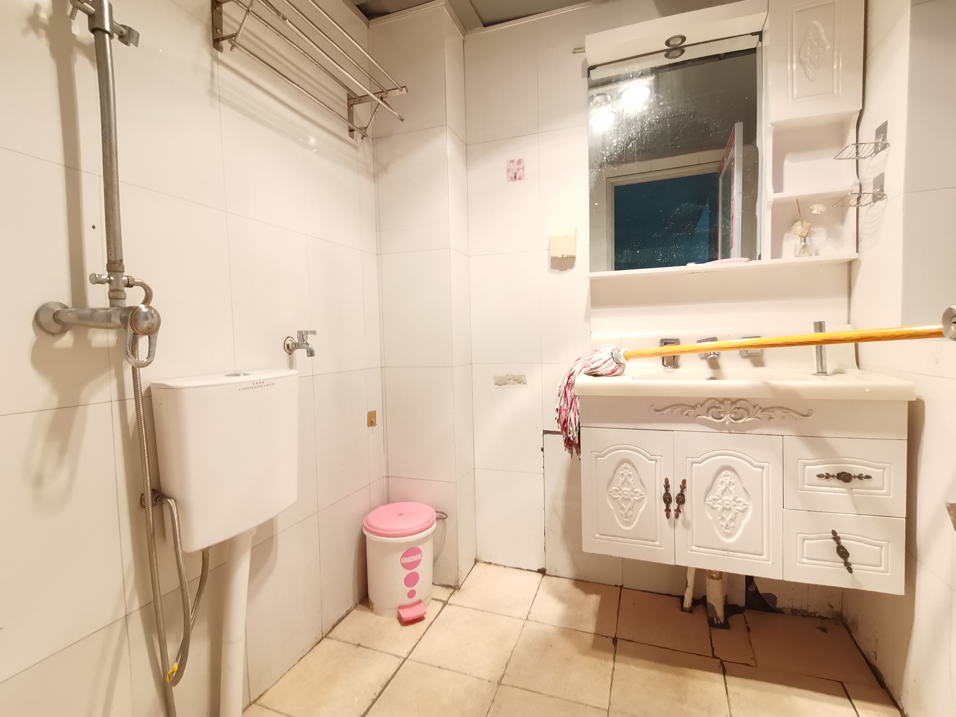 景秀名园  2室2厅2卫    45.0万 景秀名园  2室2厅2卫    45.0万室内图