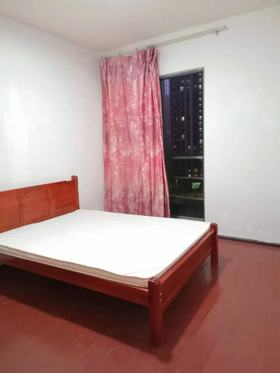 中天会展城B区  3室2厅1卫   2500.00元/月室内图