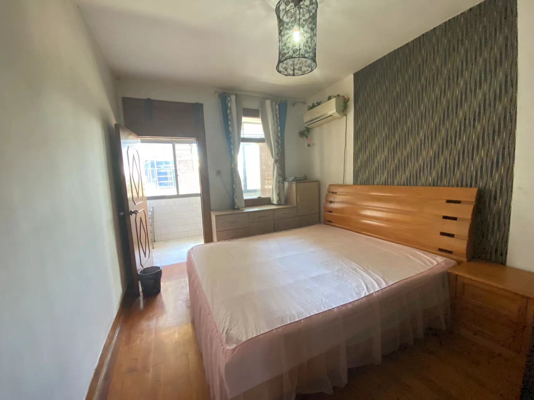 人民中路 2室1厅1卫 25.0万 人民中路 2室1厅1卫 25.0万室内图