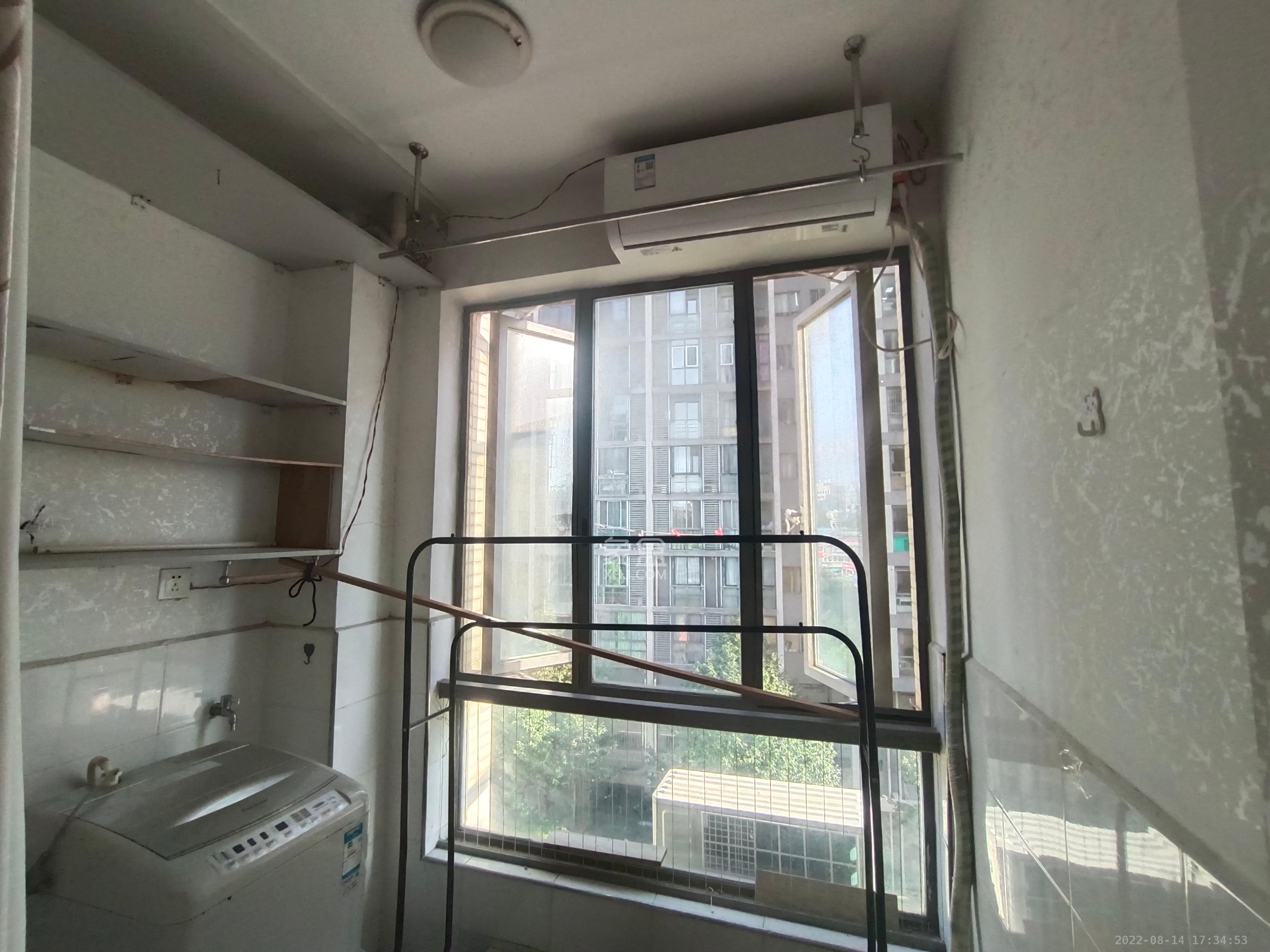 建鸿达华都（华都小户型及大华写字楼）  2室1厅1卫    2600.0元/月室内图
