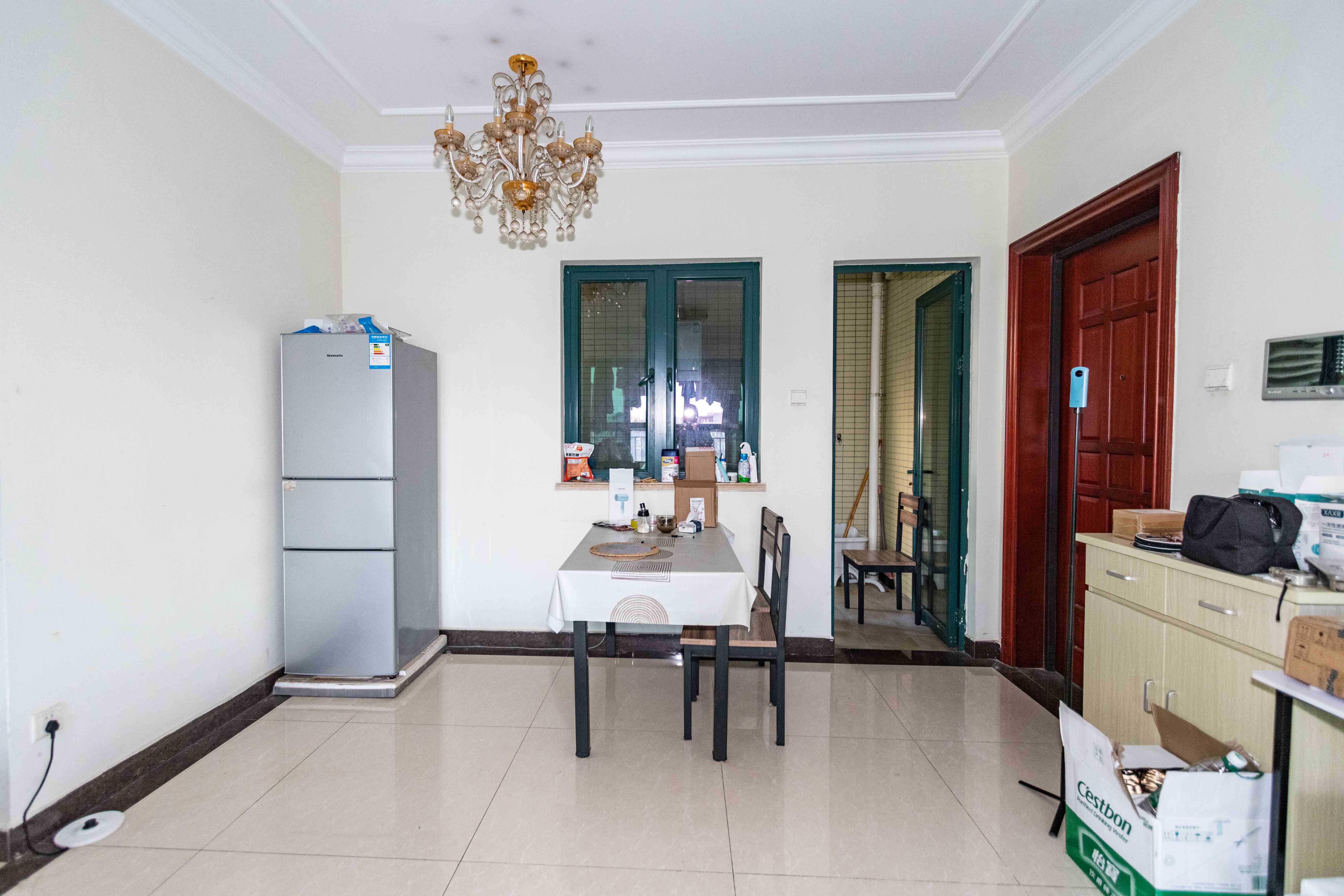 恒大城  3室2厅1卫    102.0万客厅