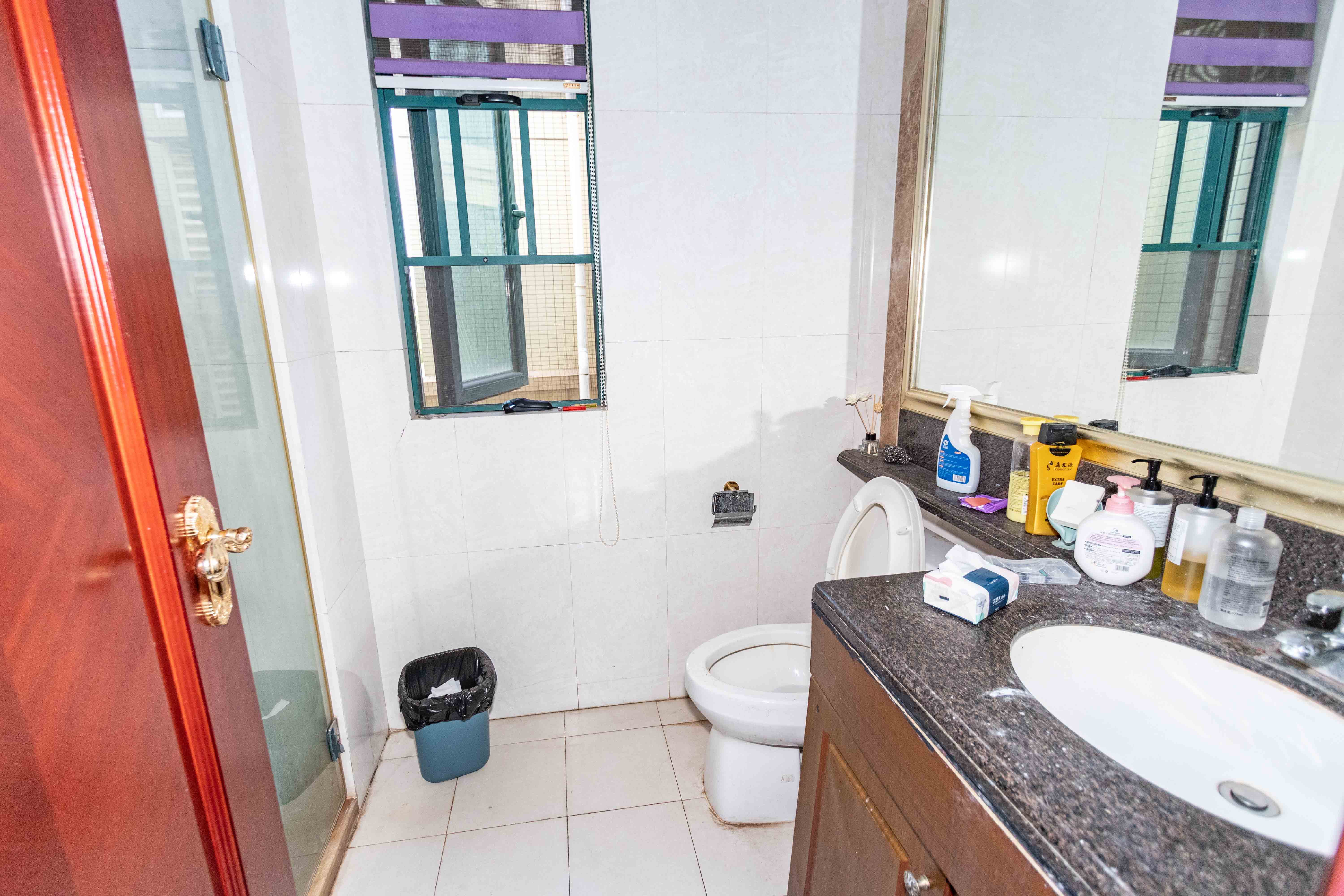 恒大城  3室2厅1卫    102.0万卫生间