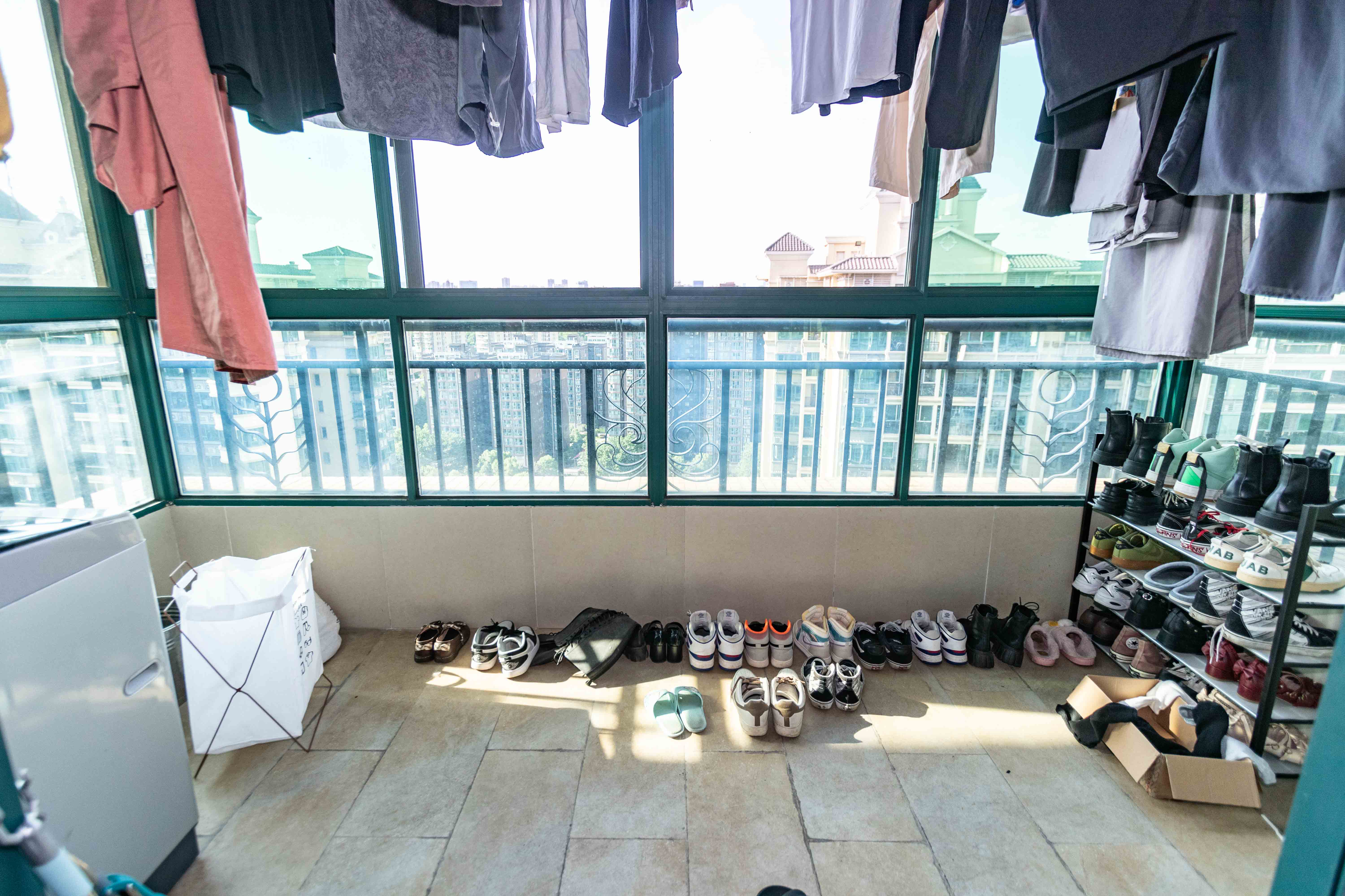 恒大城  3室2厅1卫    102.0万阳台