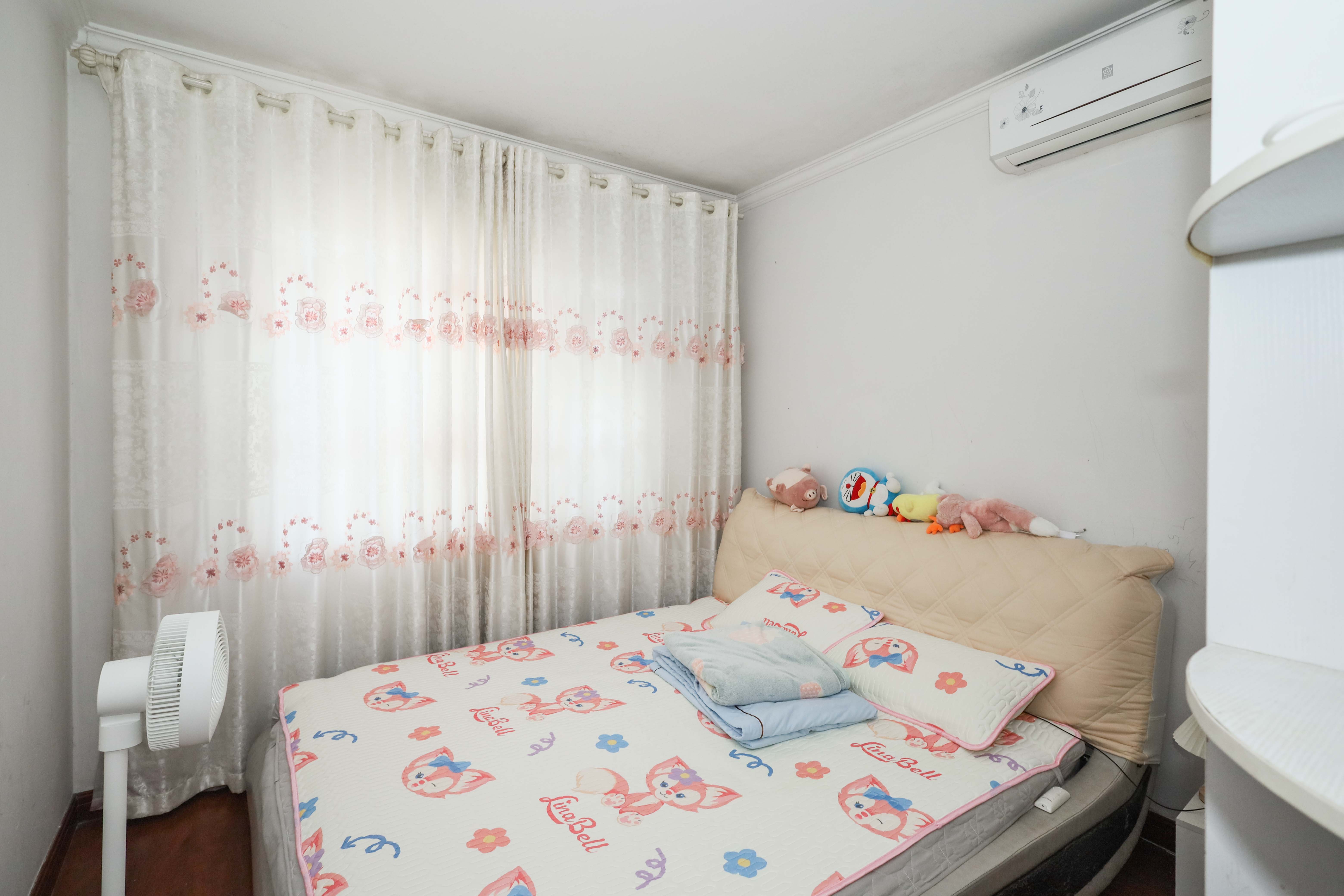 好莱城(弘德西街) 2室2厅1卫 78.5万 好莱城(弘德西街) 2室2厅1卫 78.5万卧室