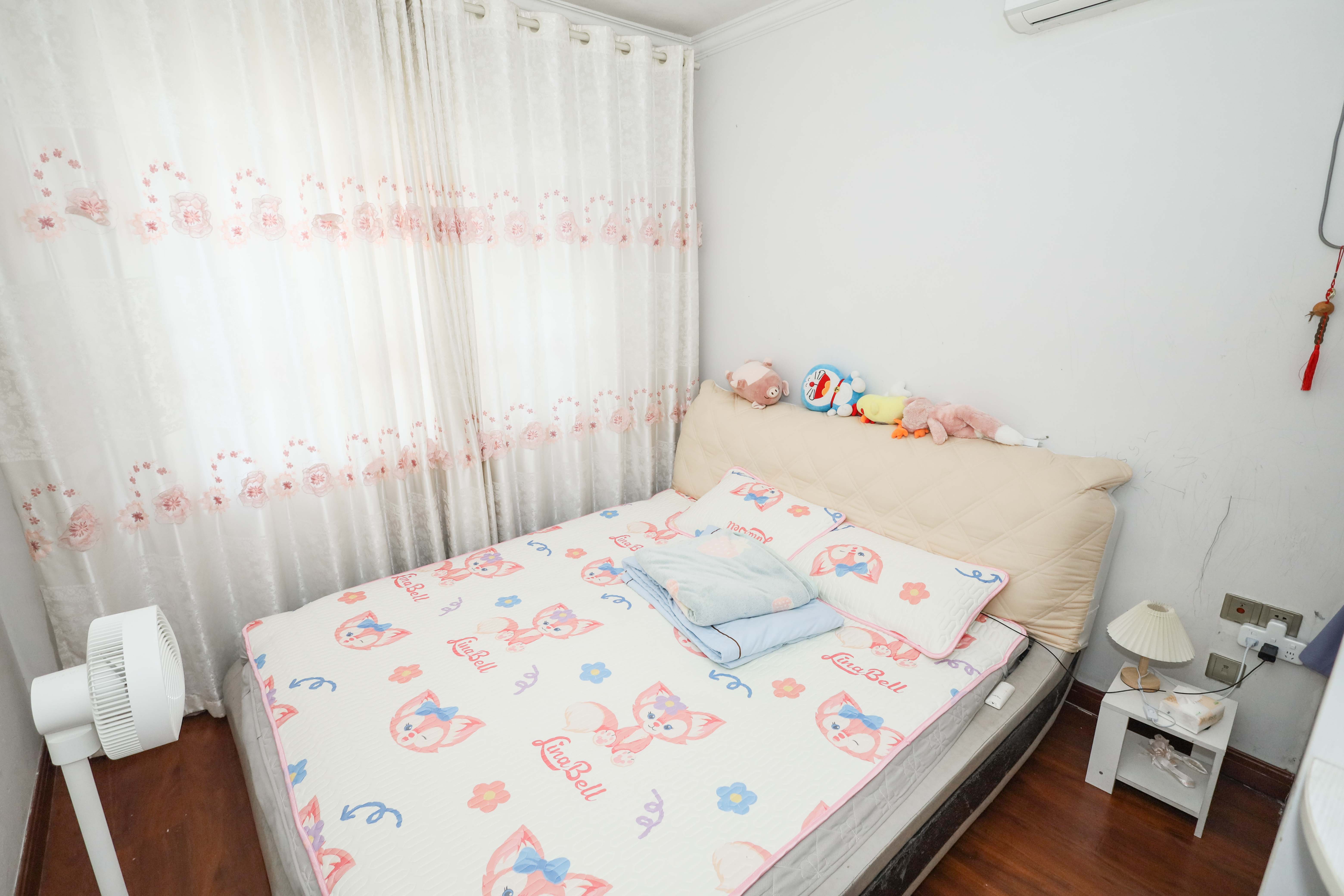 好莱城(弘德西街) 2室2厅1卫 78.5万 好莱城(弘德西街) 2室2厅1卫 78.5万卧室