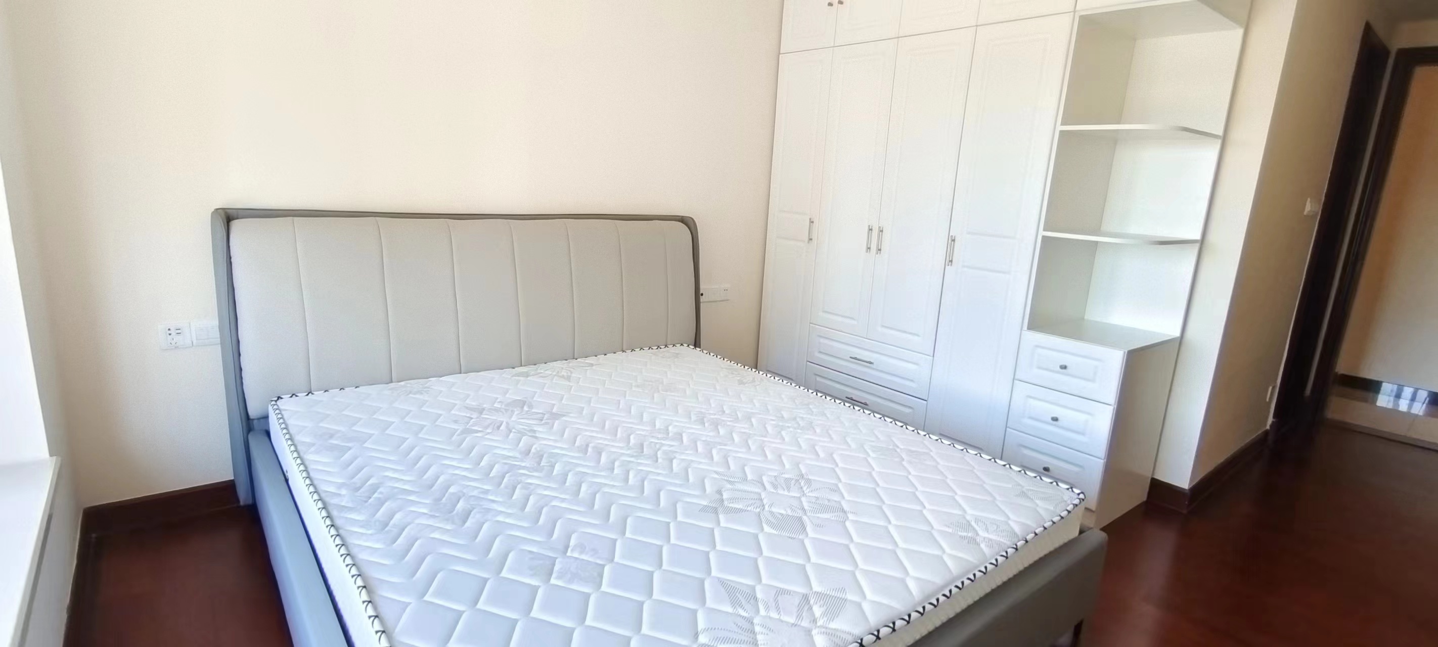 恒大华府 3室2厅2卫 102.0万 恒大华府 3室2厅2卫 102.0万室内图