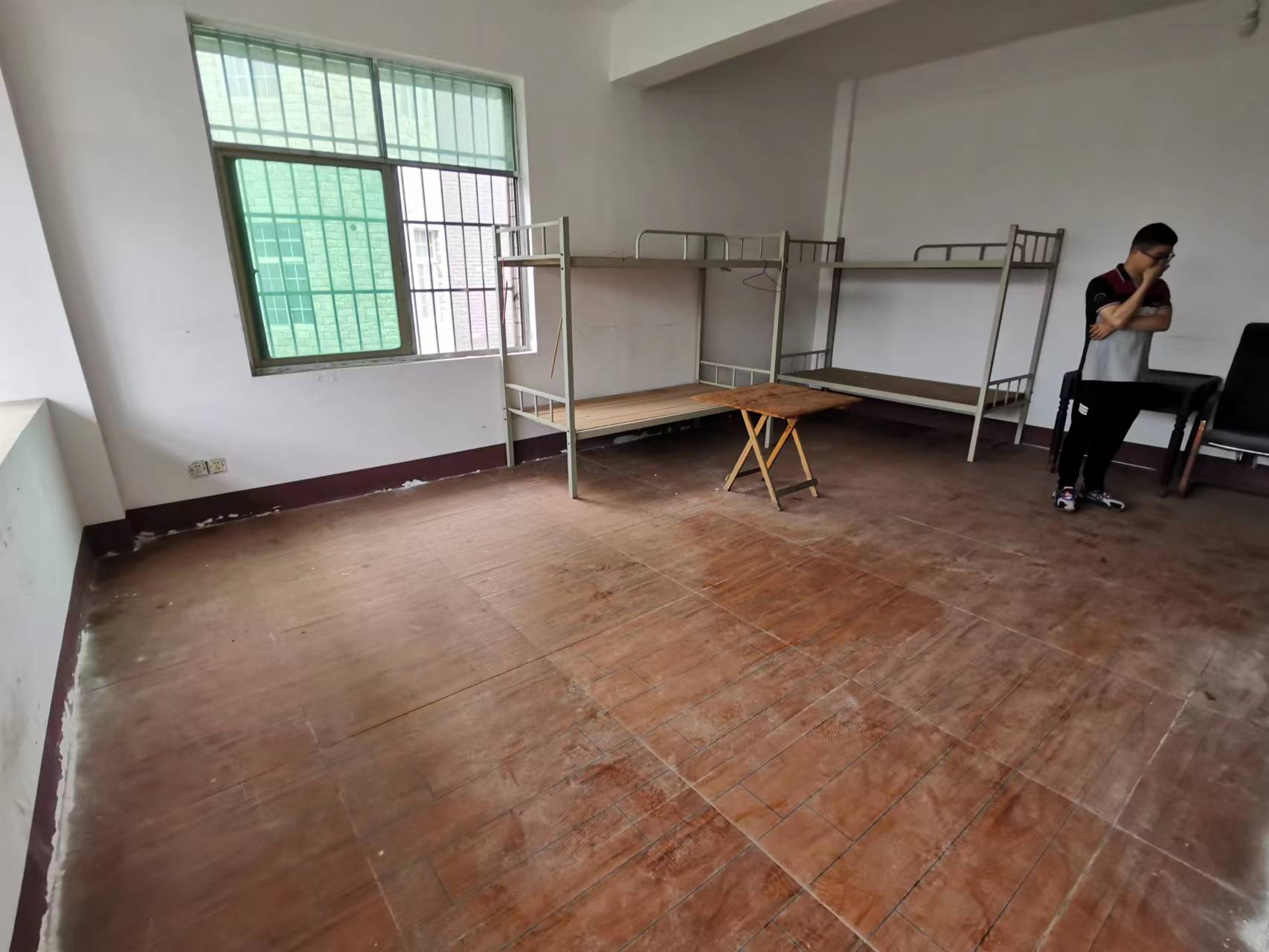 燎原新村 12室12厅12卫 800.0万 燎原新村 12室12厅12卫 800.0万室内图