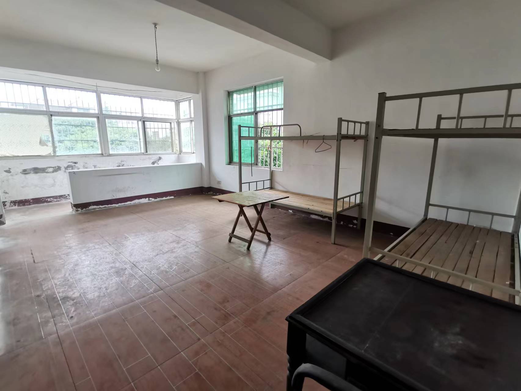 燎原新村 12室12厅12卫 800.0万 燎原新村 12室12厅12卫 800.0万室内图