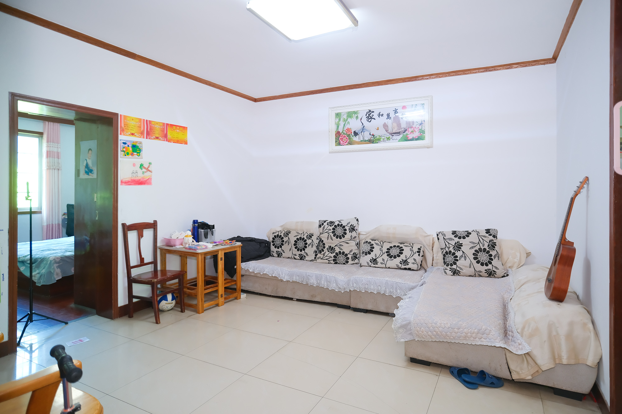 中南汽车世界  2室2厅1卫    39.8万 中南汽车世界  2室2厅1卫    39.8万客厅