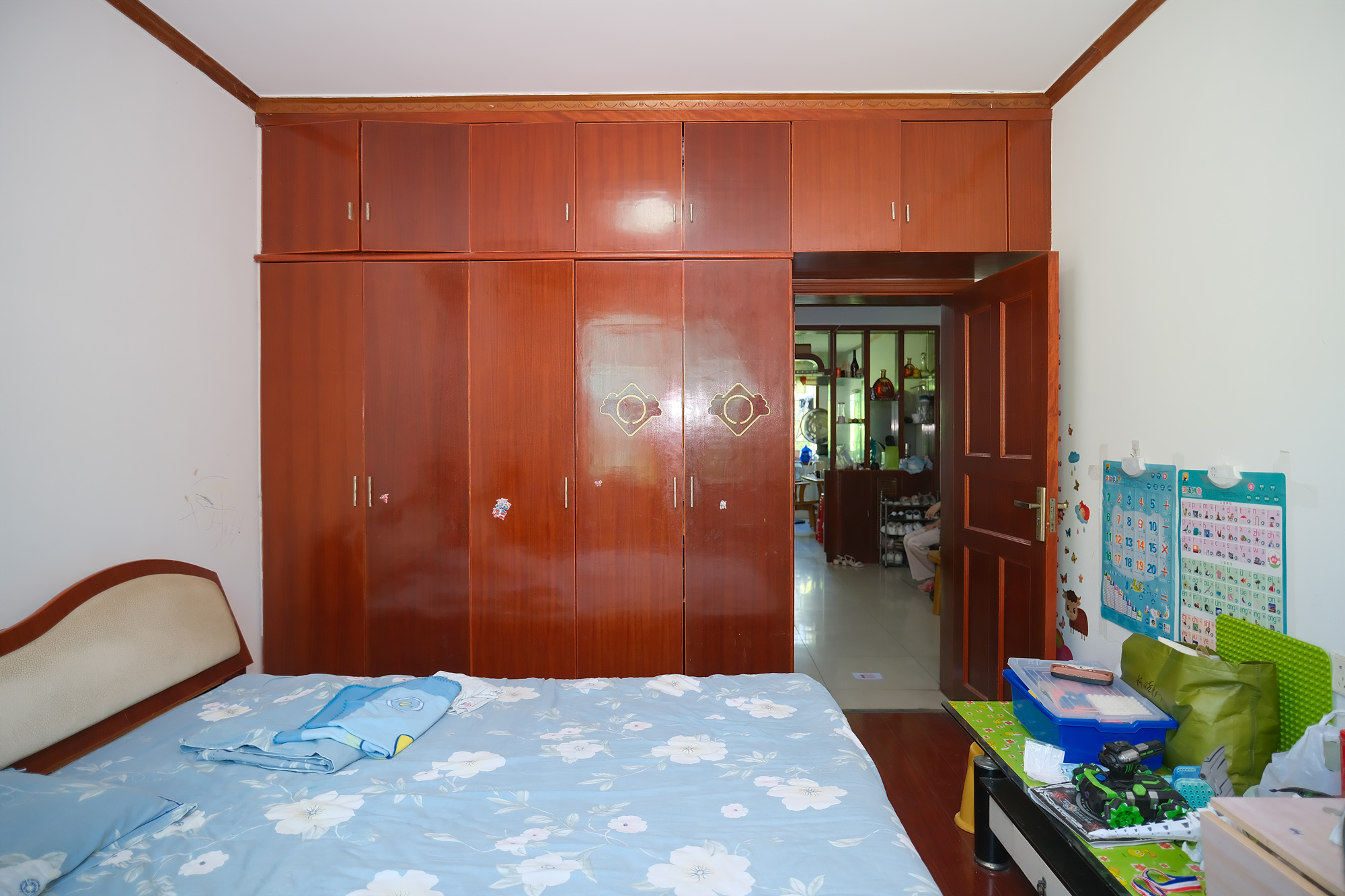 中南汽车世界  2室2厅1卫    39.8万 中南汽车世界  2室2厅1卫    39.8万卧室