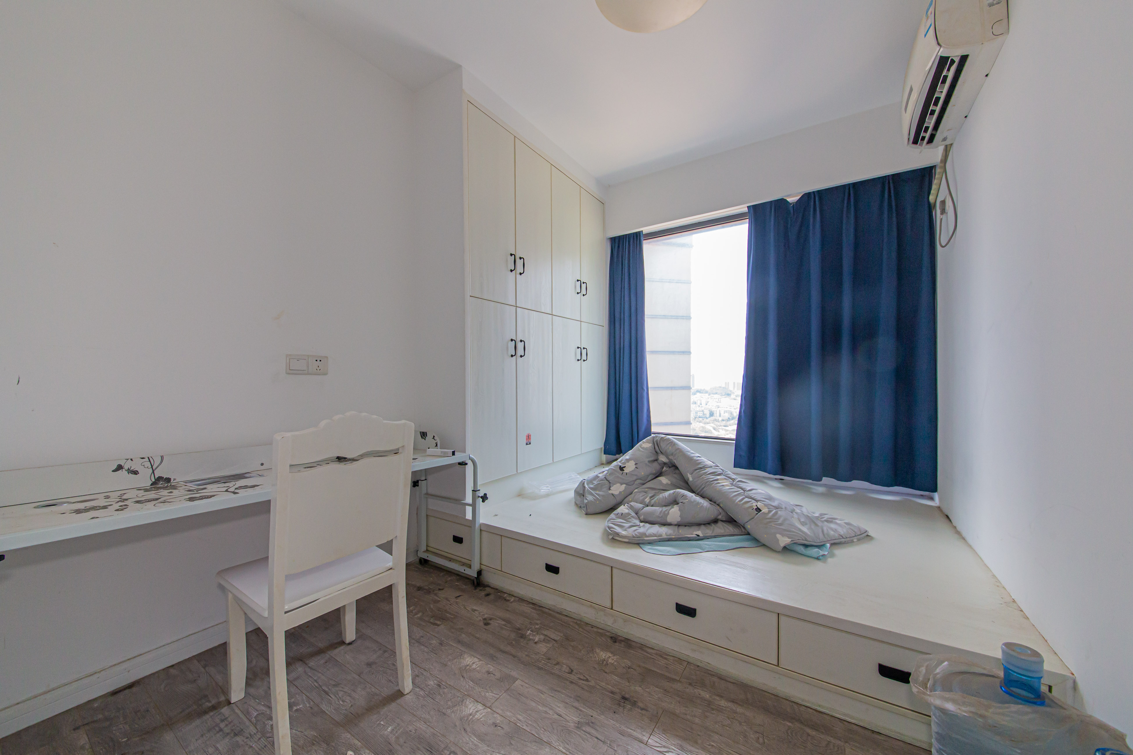 水墨林溪一期  3室2厅2卫    126.9万卧室