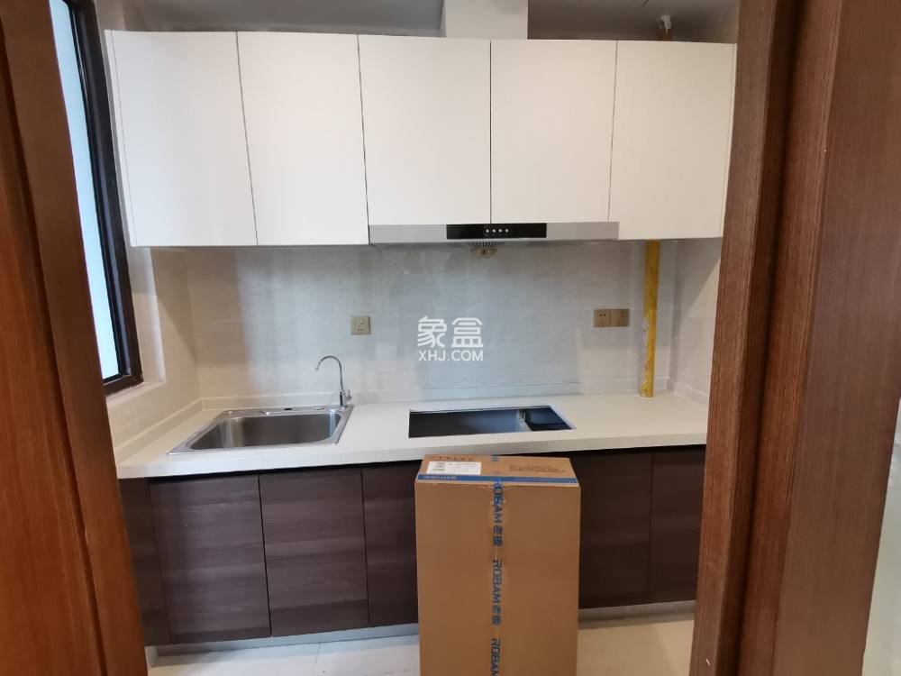 翡翠公园(北大资源) 4室2厅2卫 112.0万 翡翠公园(北大资源) 4室2厅2卫 112.0万室内图