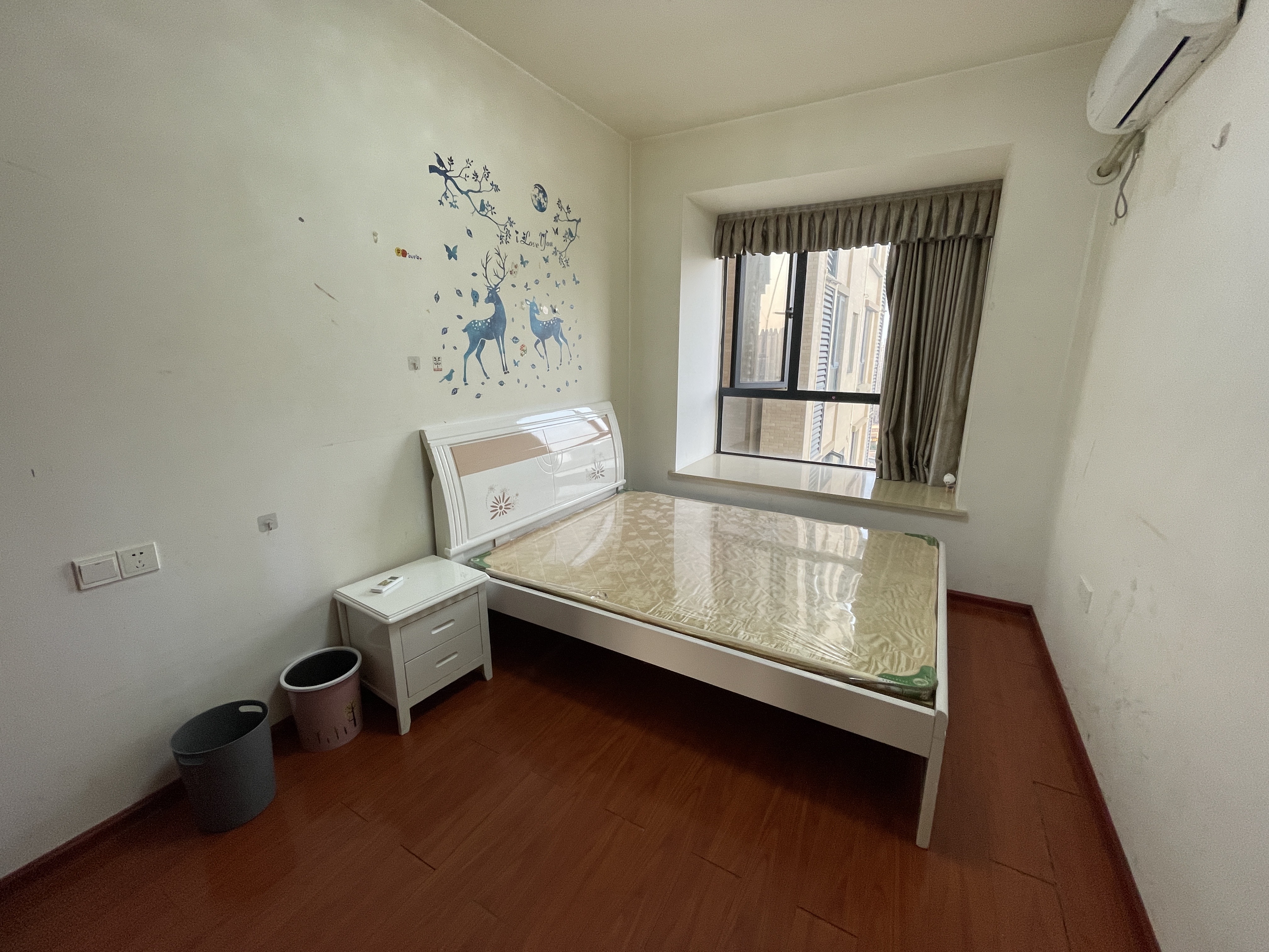 中建御山和苑 3室2厅1卫 88.0万 中建御山和苑 3室2厅1卫 88.0万室内图