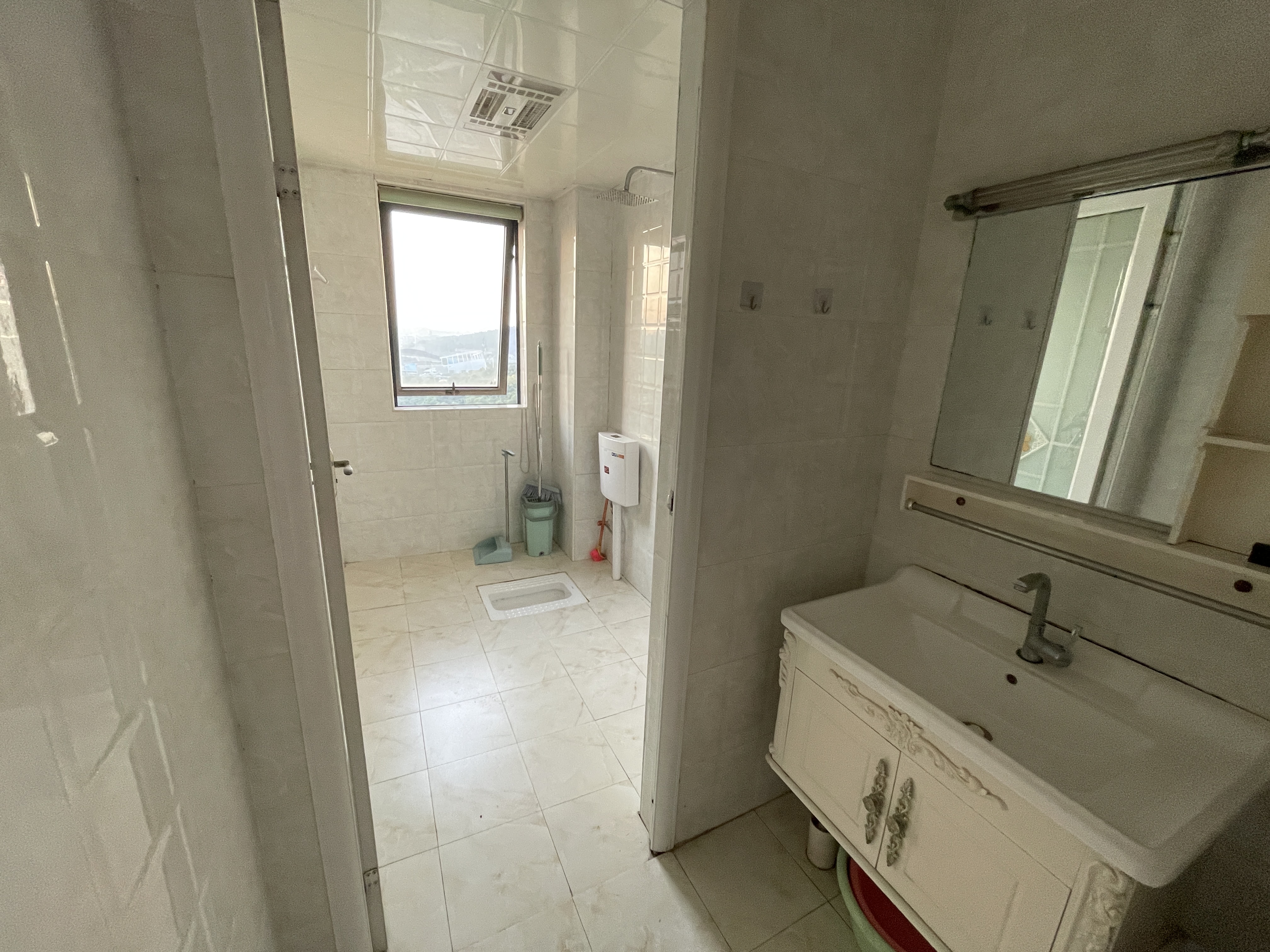 中建御山和苑 3室2厅1卫 88.0万 中建御山和苑 3室2厅1卫 88.0万室内图