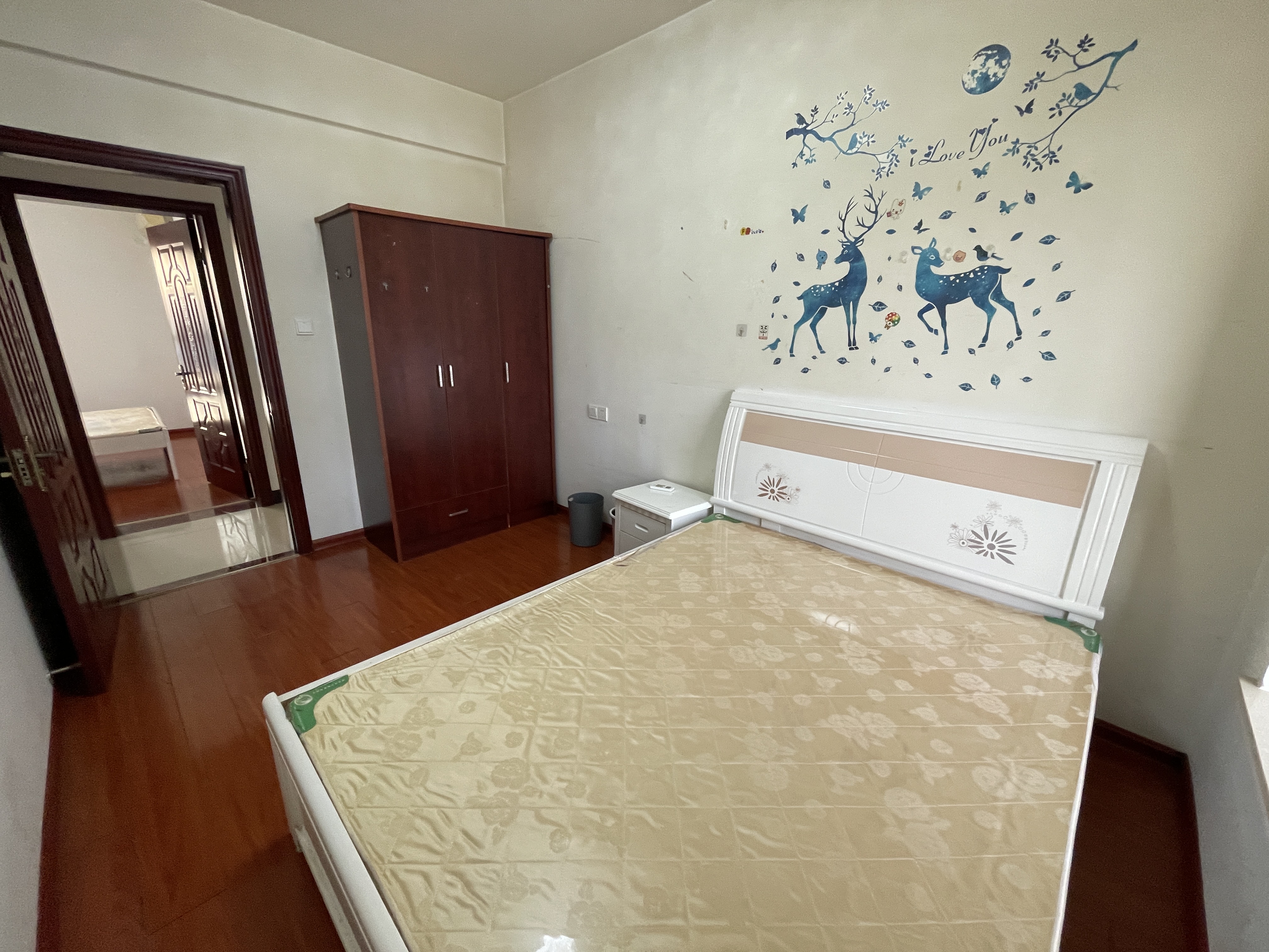 中建御山和苑 3室2厅1卫 88.0万 中建御山和苑 3室2厅1卫 88.0万室内图