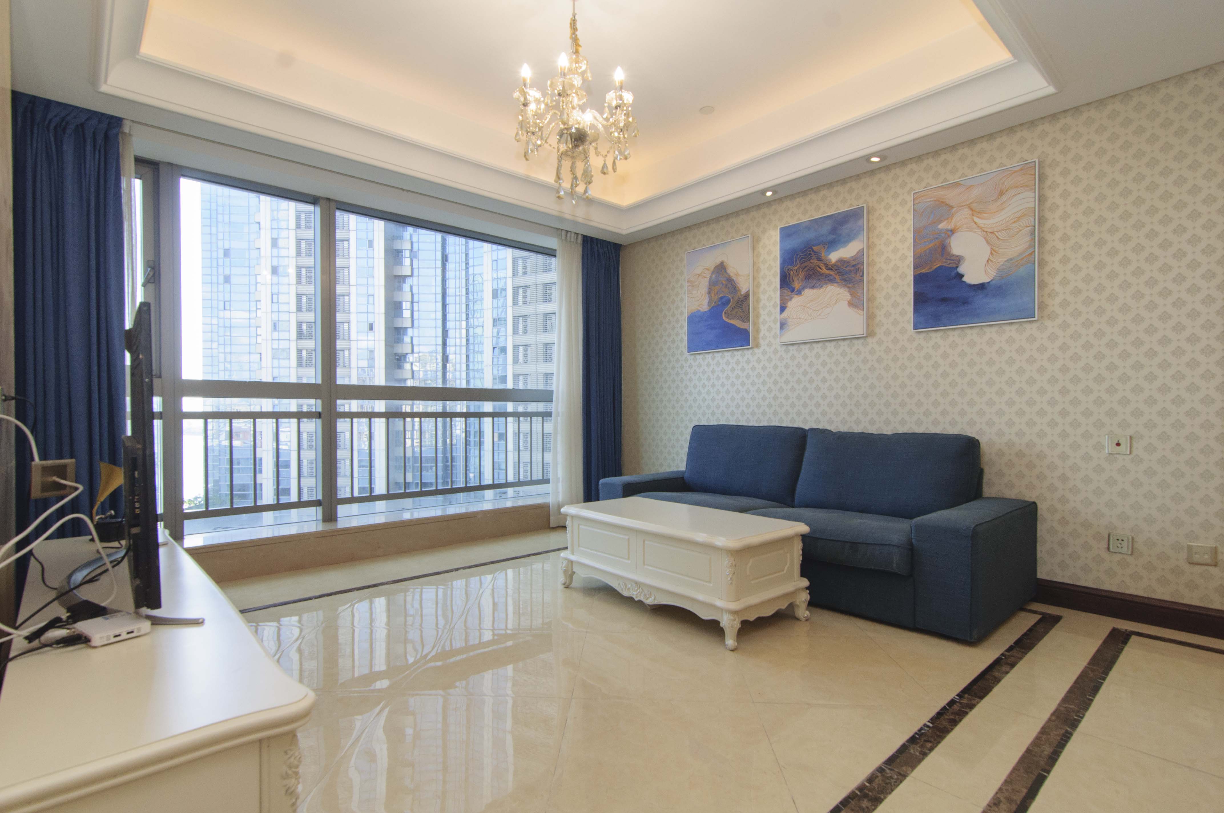 华远国际公寓  2室2厅1卫    178.0万客厅