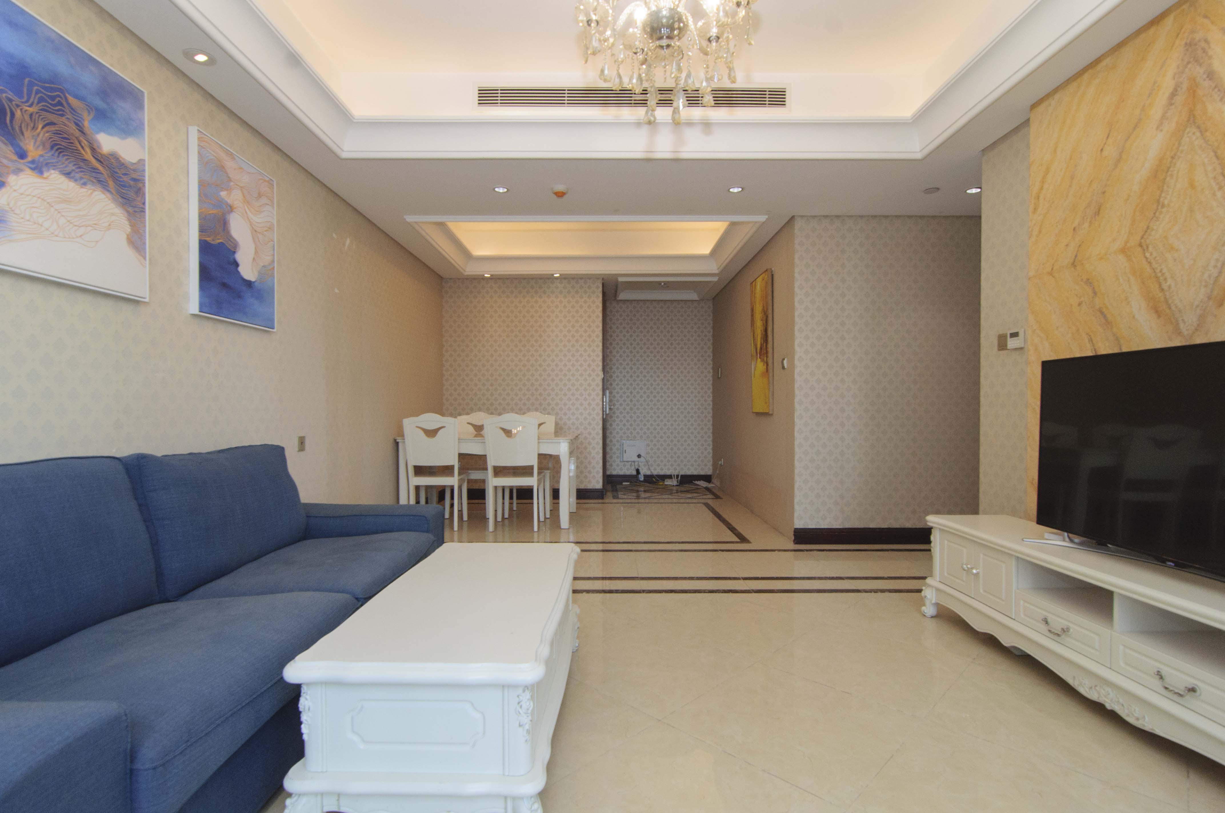 华远国际公寓  2室2厅1卫    178.0万客厅