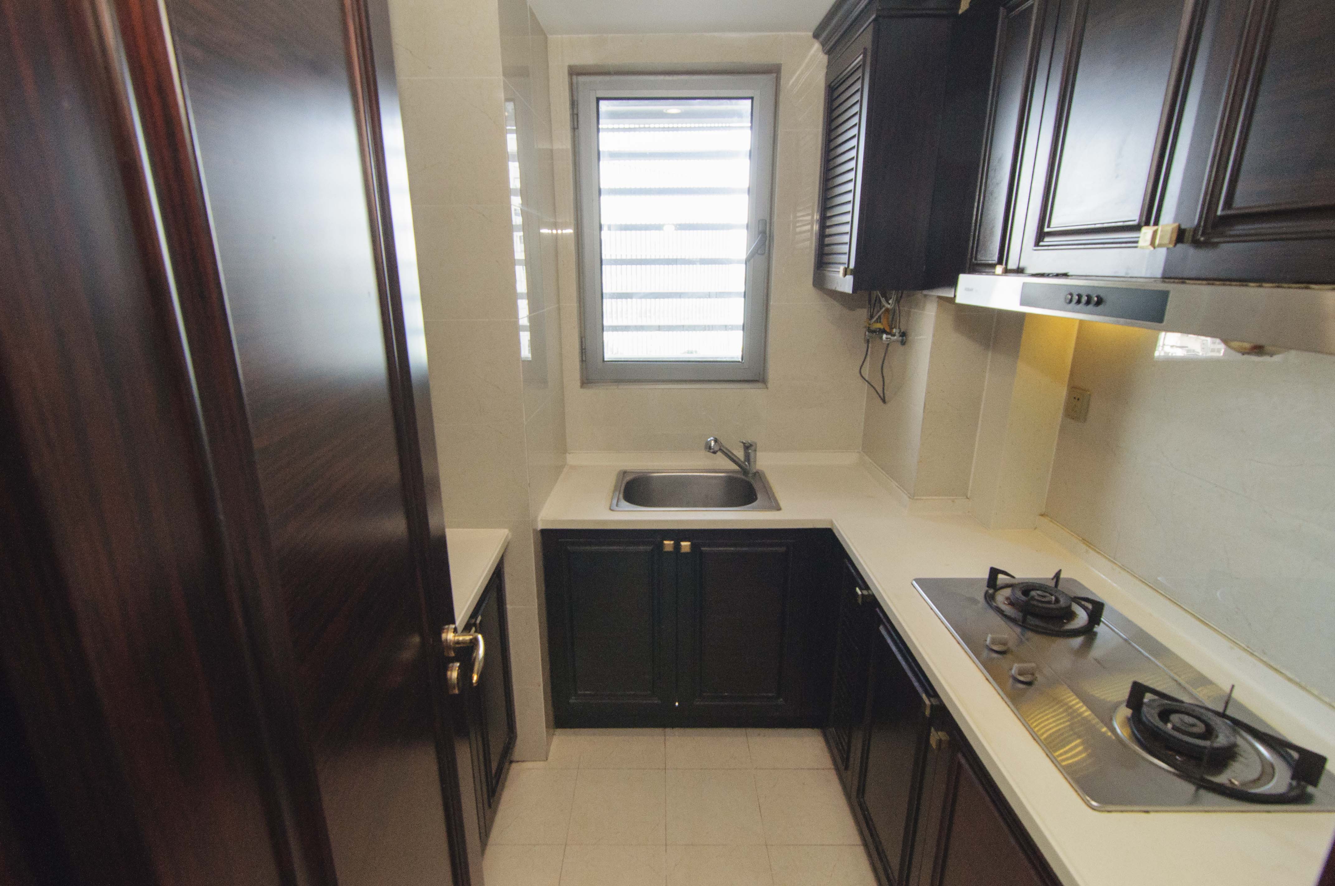 华远国际公寓  2室2厅1卫    178.0万厨房