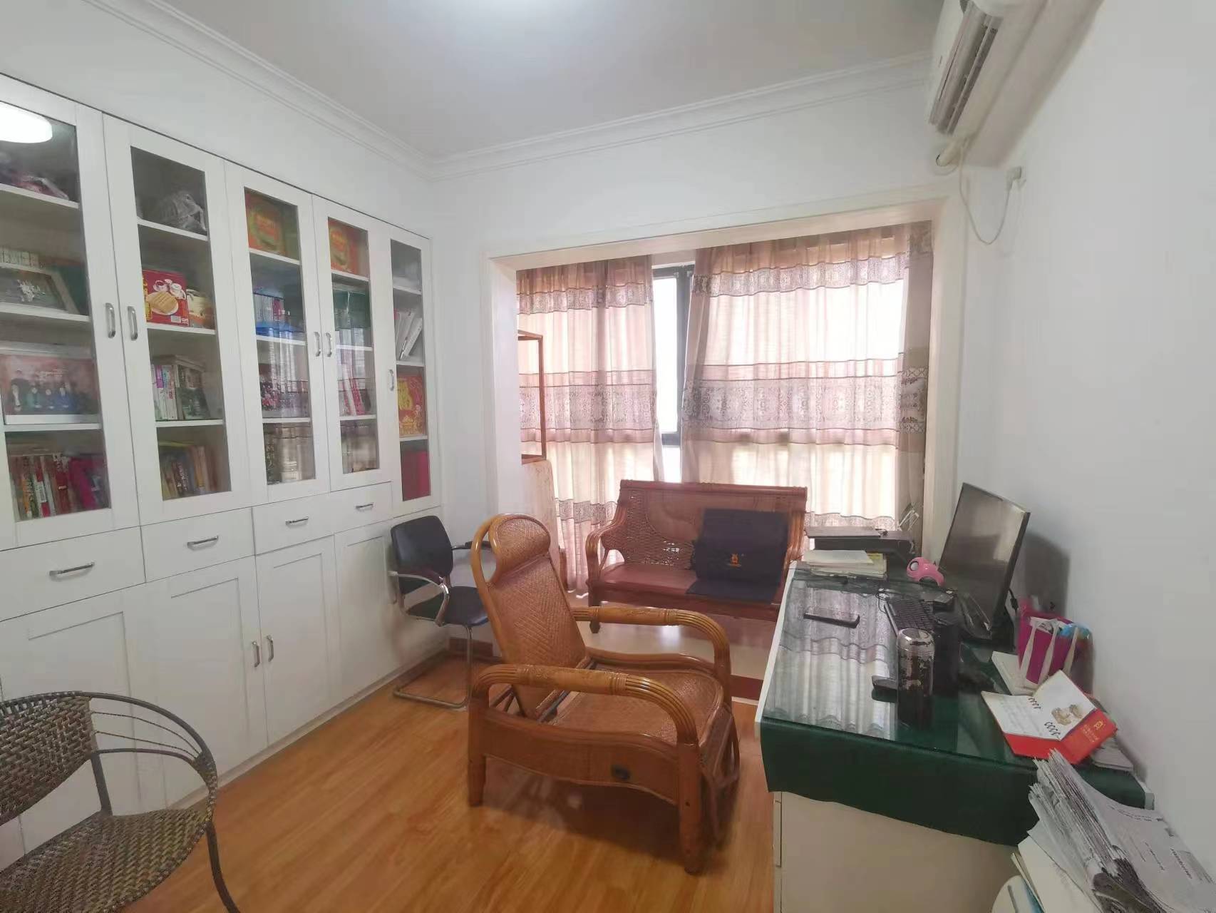 湘江名都 4室2厅2卫 106.0万 湘江名都 4室2厅2卫 106.0万室内图