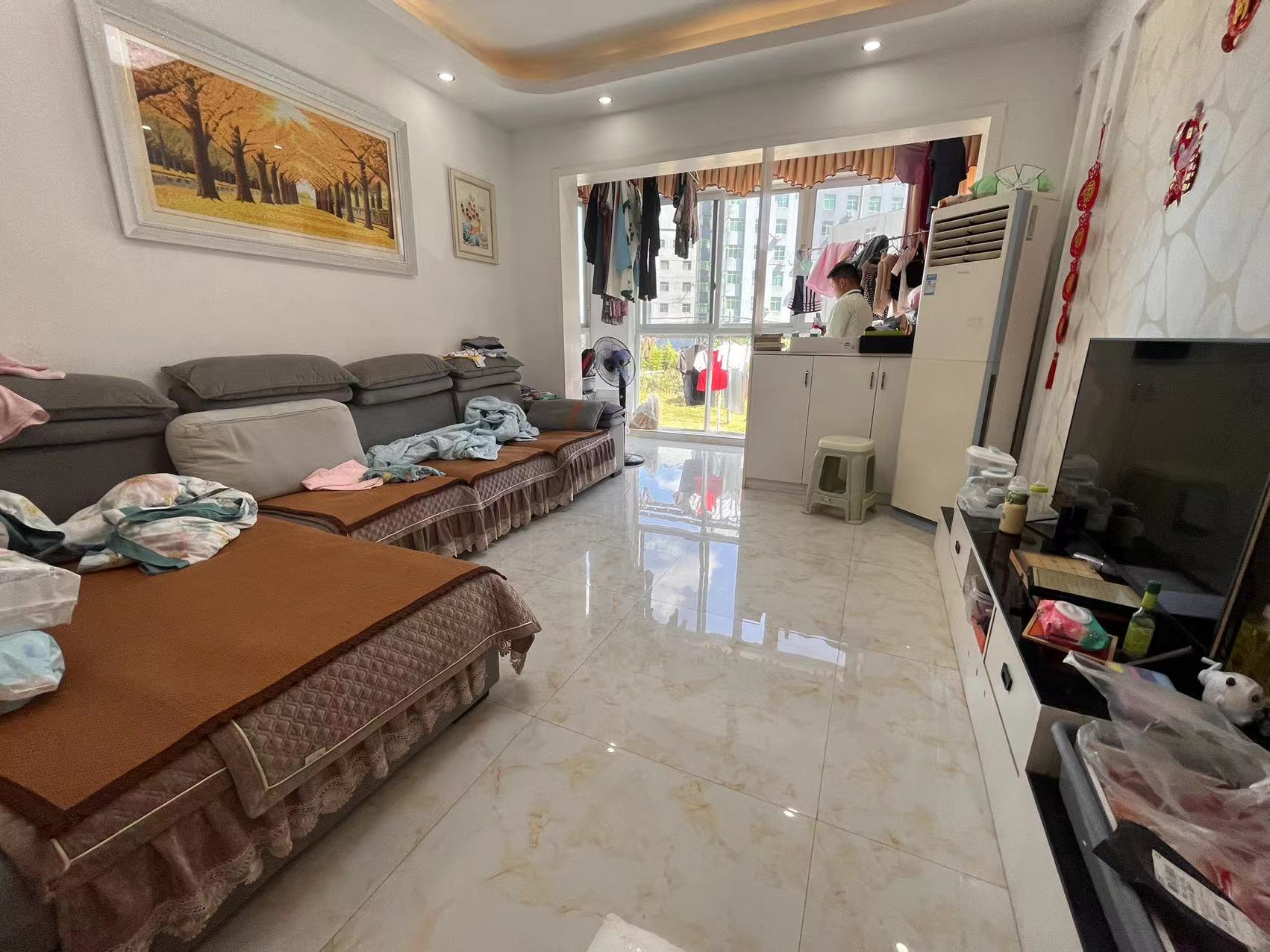 康馨佳园  2室2厅1卫    52.0万 康馨佳园  2室2厅1卫    52.0万室内图