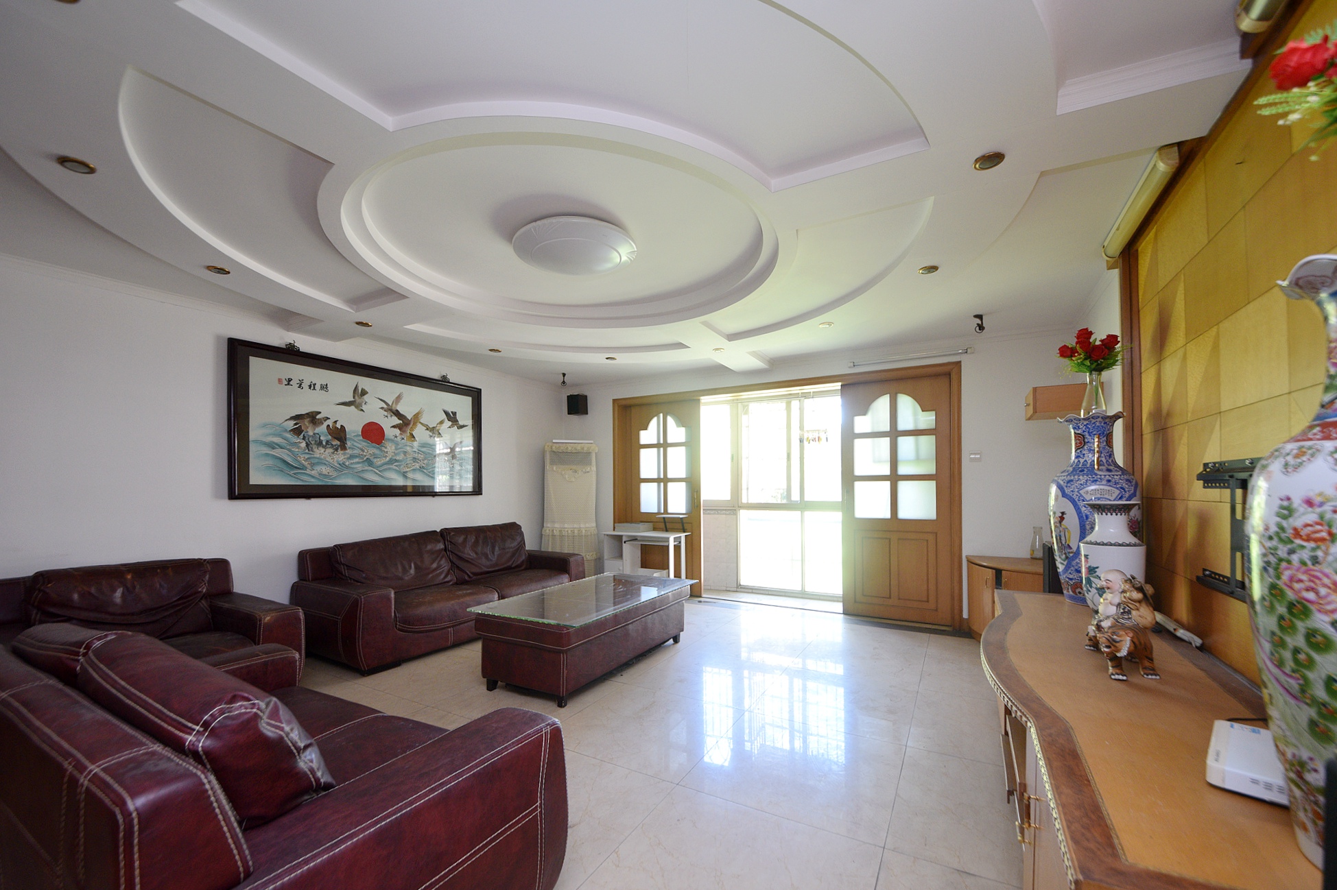 福乐名园  4室2厅2卫    168.0万客厅