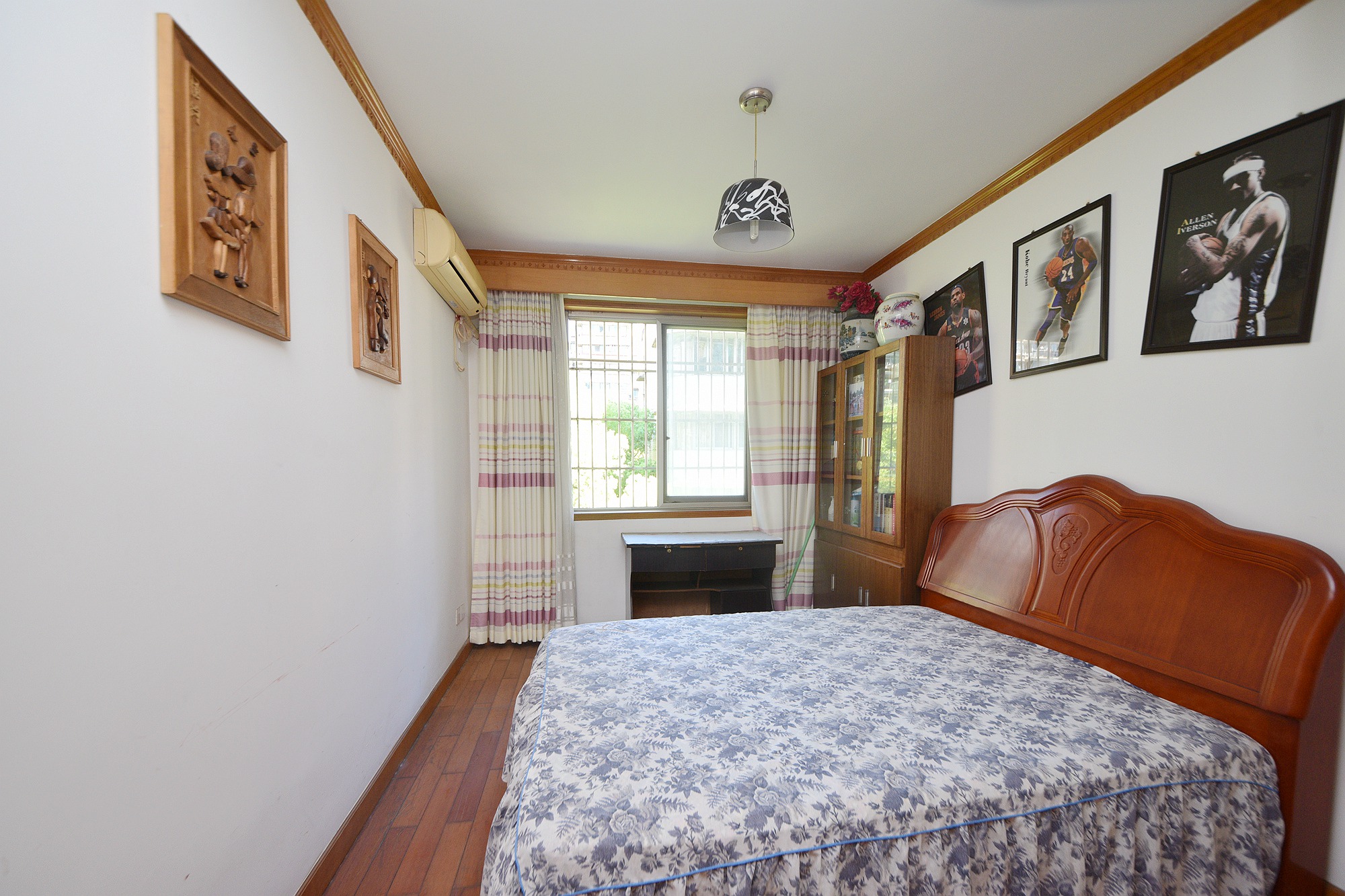 福乐名园  4室2厅2卫    168.0万卧室