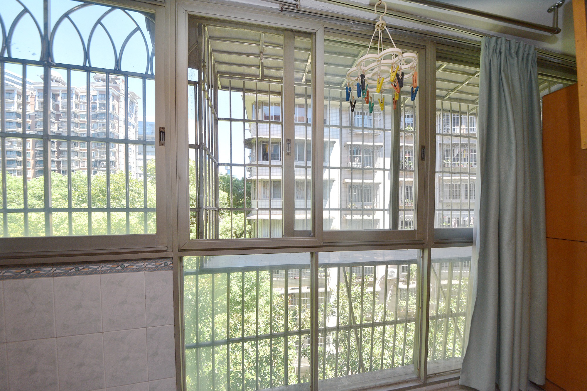 福乐名园  4室2厅2卫    168.0万阳台