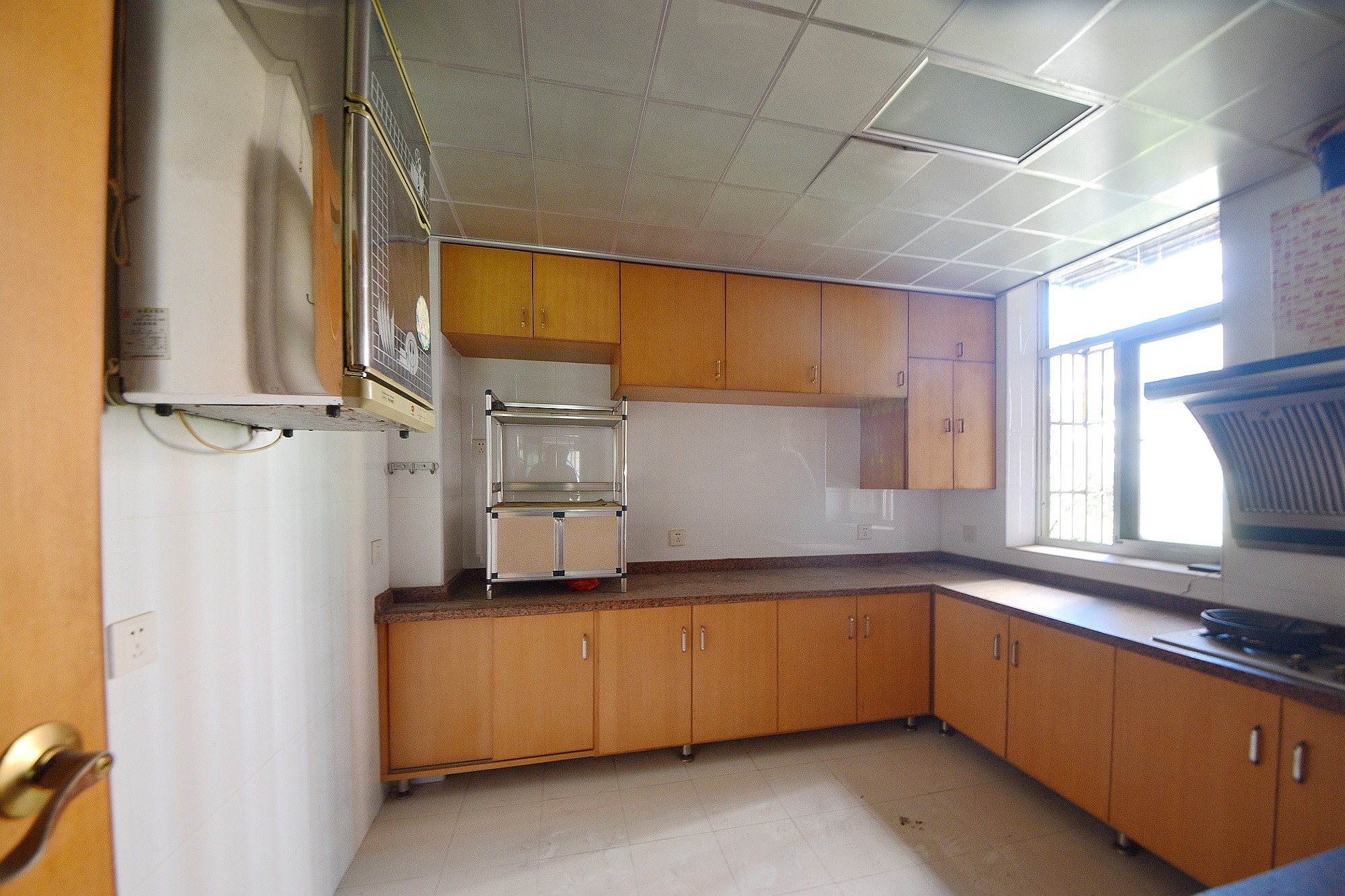 福乐名园  4室2厅2卫    168.0万厨房