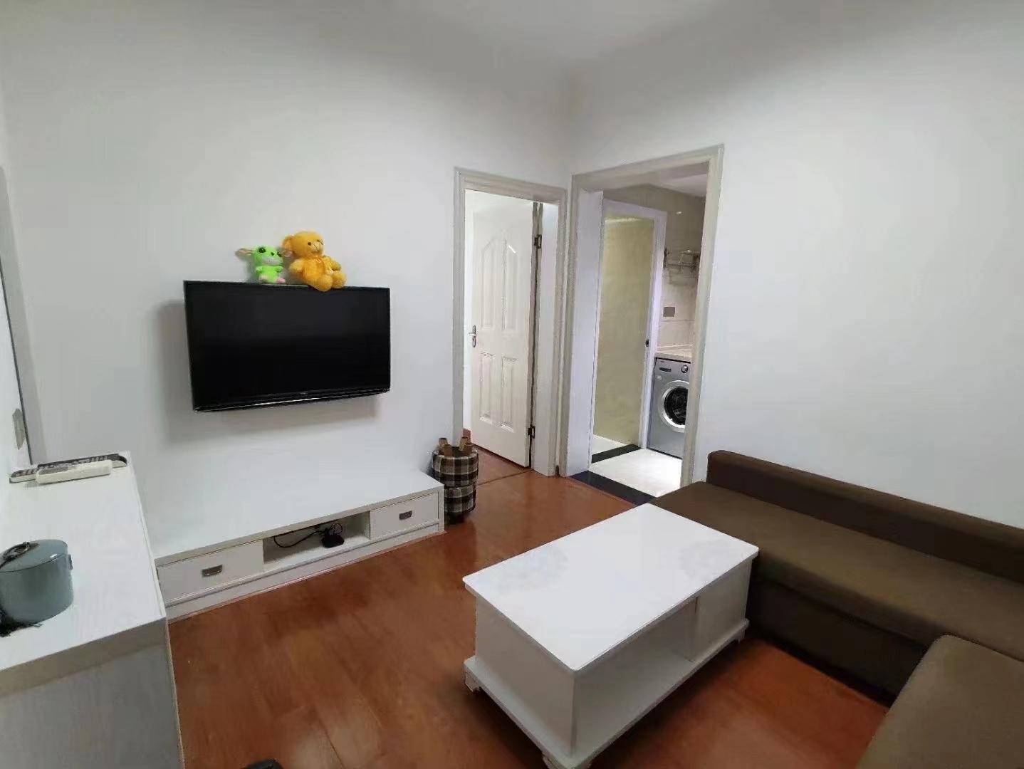 中建御山和苑 1室1厅1卫 33.0万 中建御山和苑 1室1厅1卫 33.0万室内图