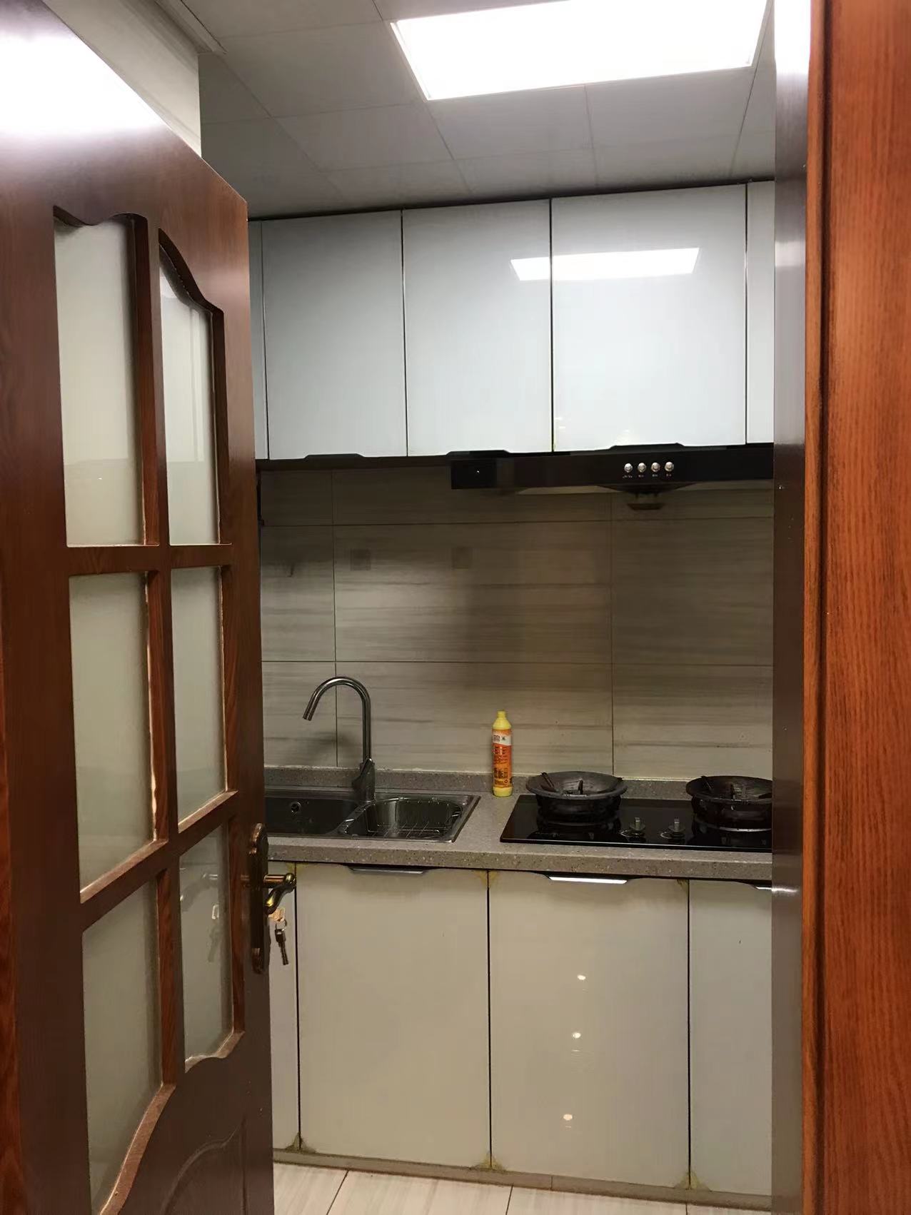 美的林城时代  3室2厅1卫   3500.00元/月室内图