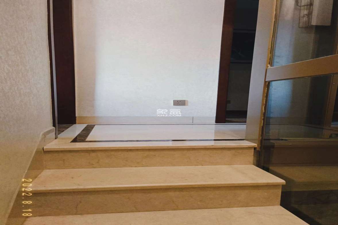 山语云栖 10室2厅4卫 220.00万 山语云栖 10室2厅4卫 220.00万室内图