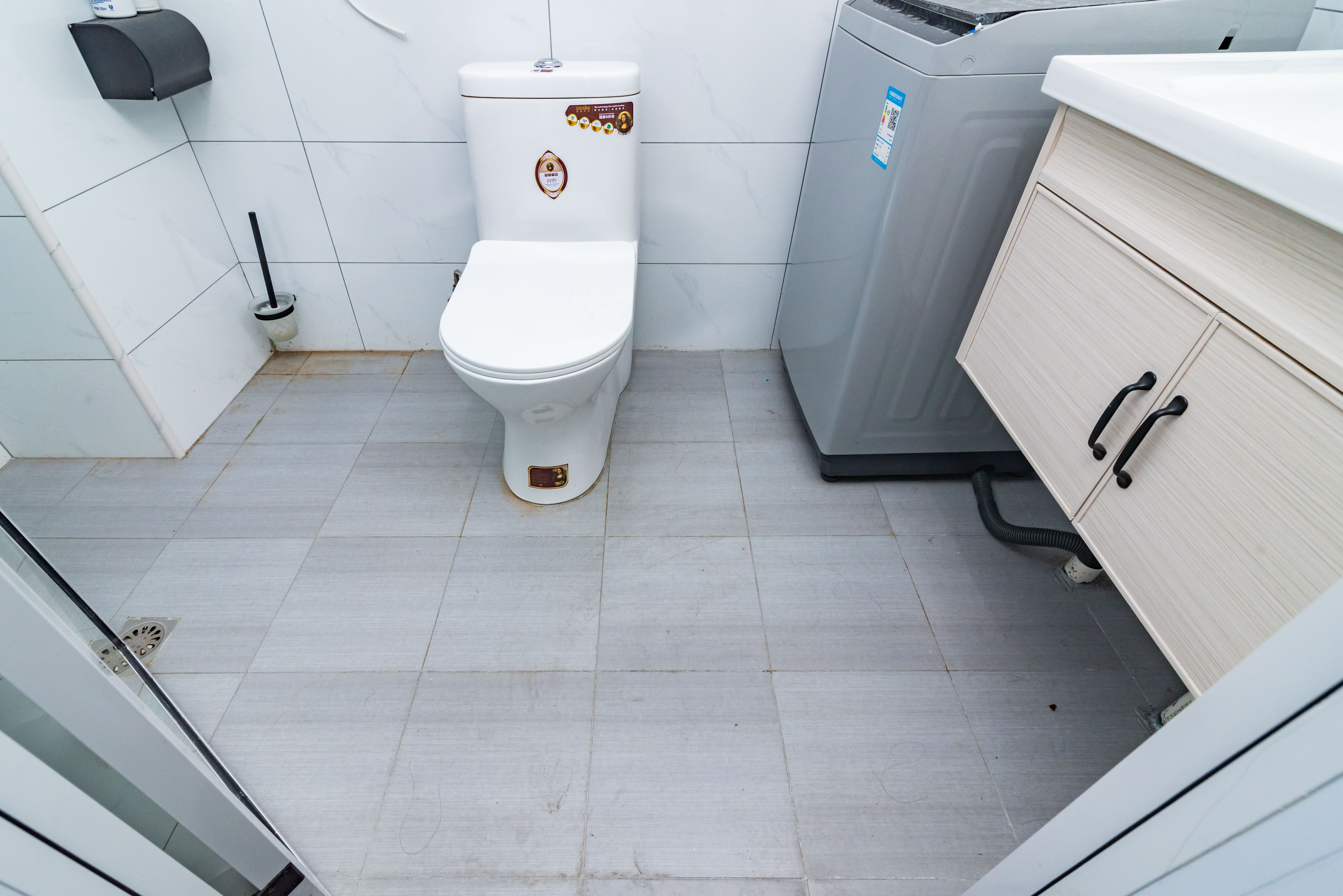 藏珑湖上公馆 1室1厅1卫 35.0万 藏珑湖上公馆 1室1厅1卫 35.0万卫生间