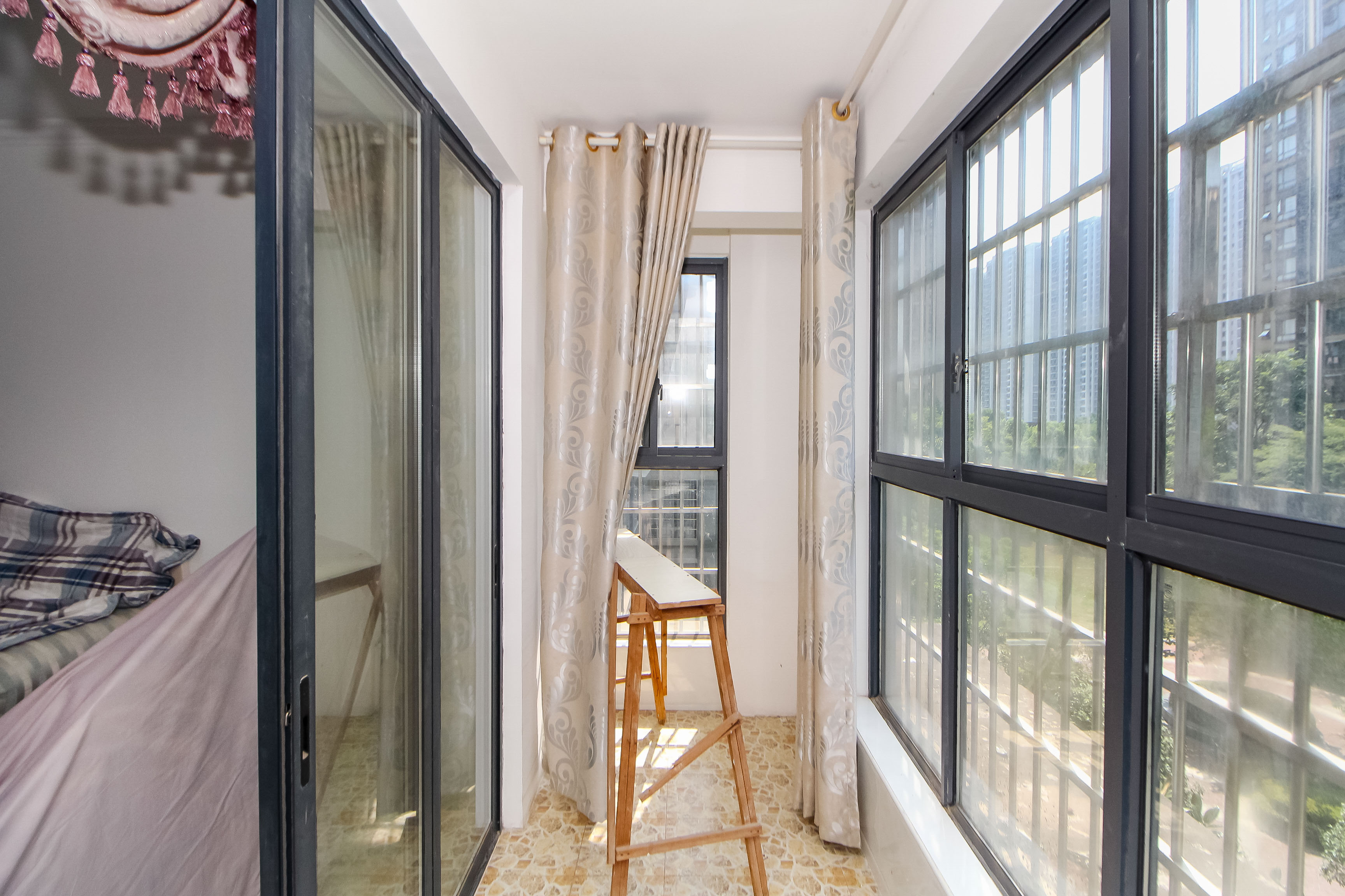 中建麓山和苑  3室2厅1卫   91.00万阳台