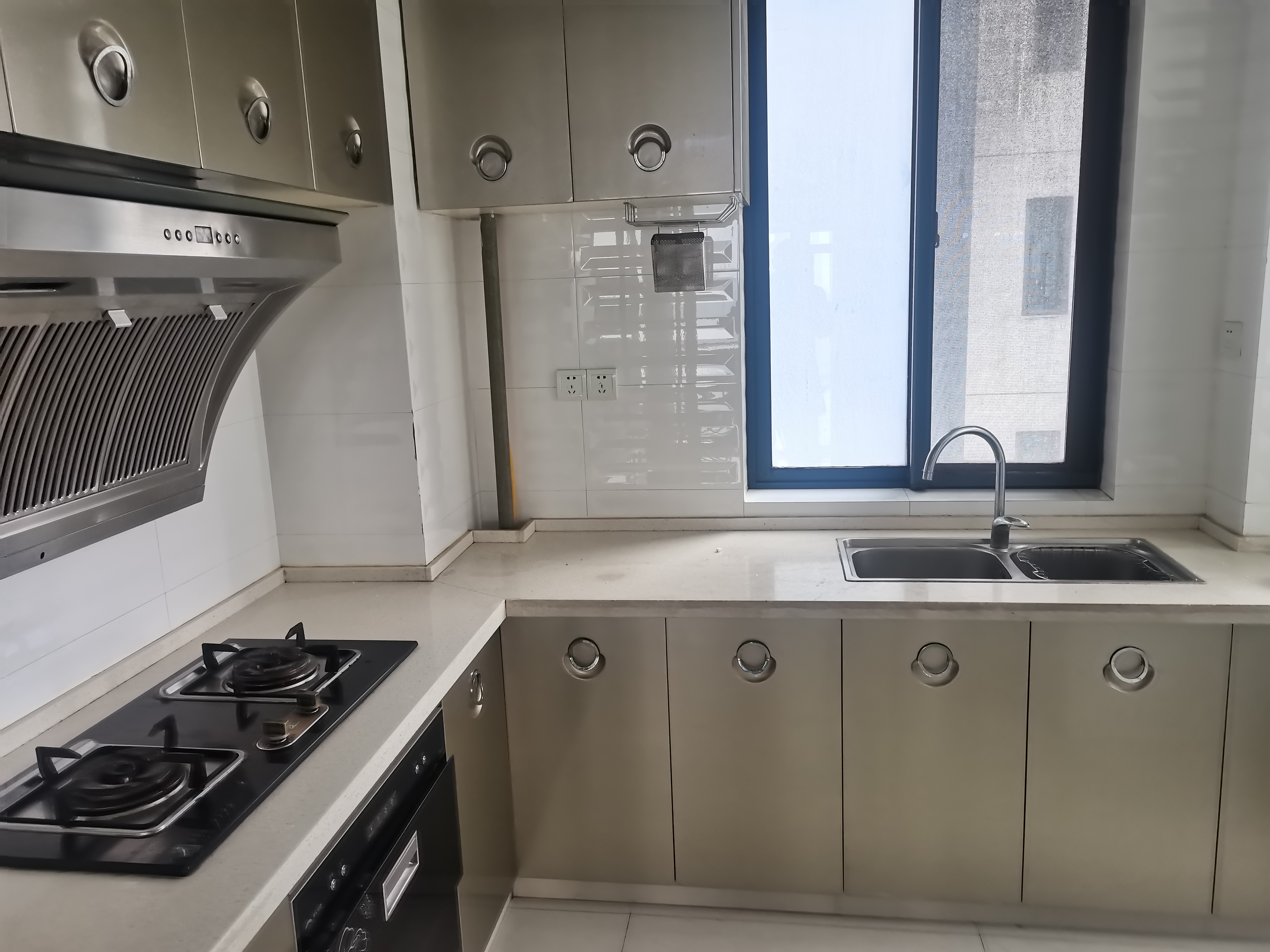 山水国际 3室2厅2卫 99.0万 山水国际 3室2厅2卫 99.0万室内图