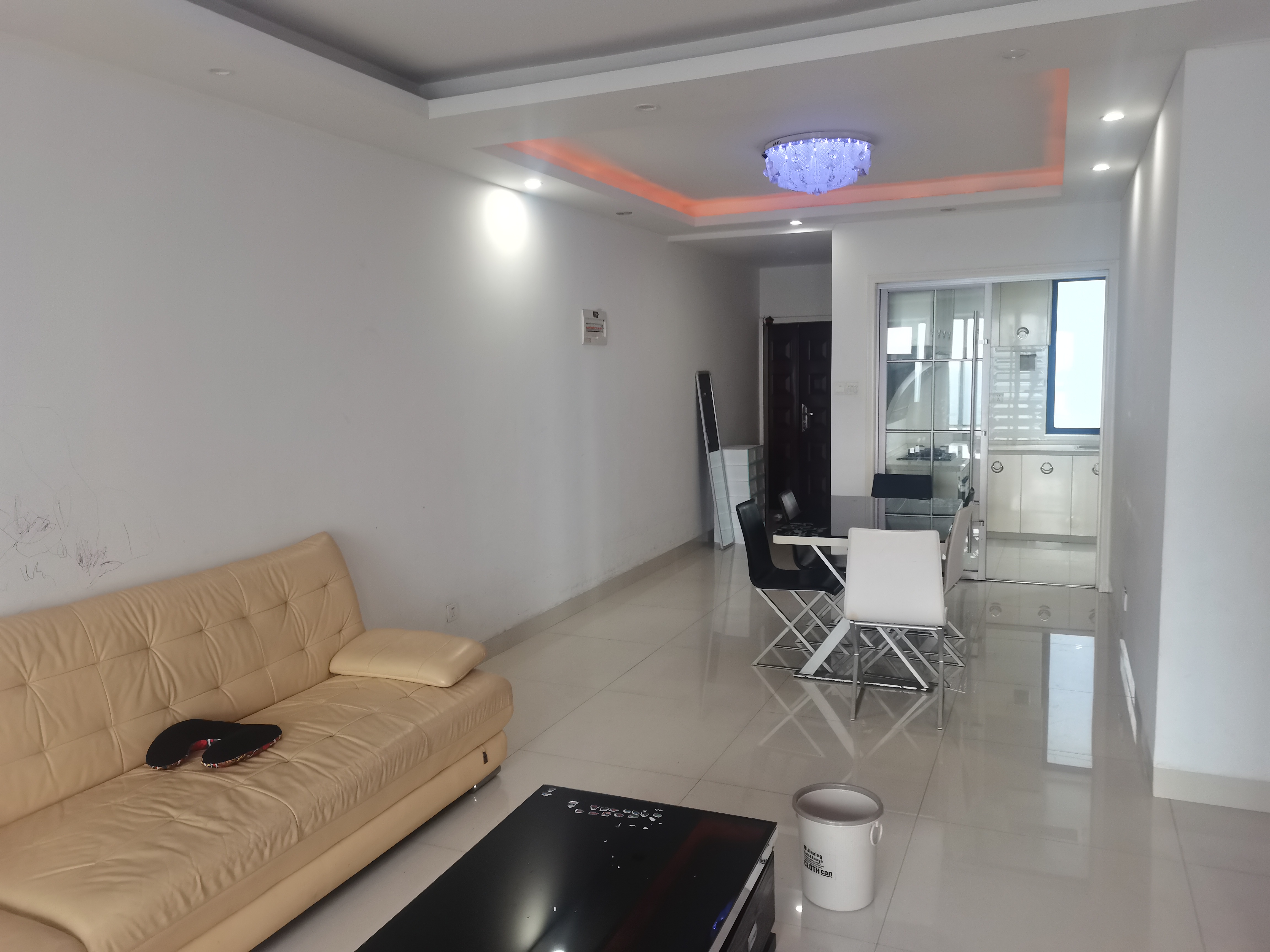 山水国际 3室2厅2卫 99.0万 山水国际 3室2厅2卫 99.0万室内图