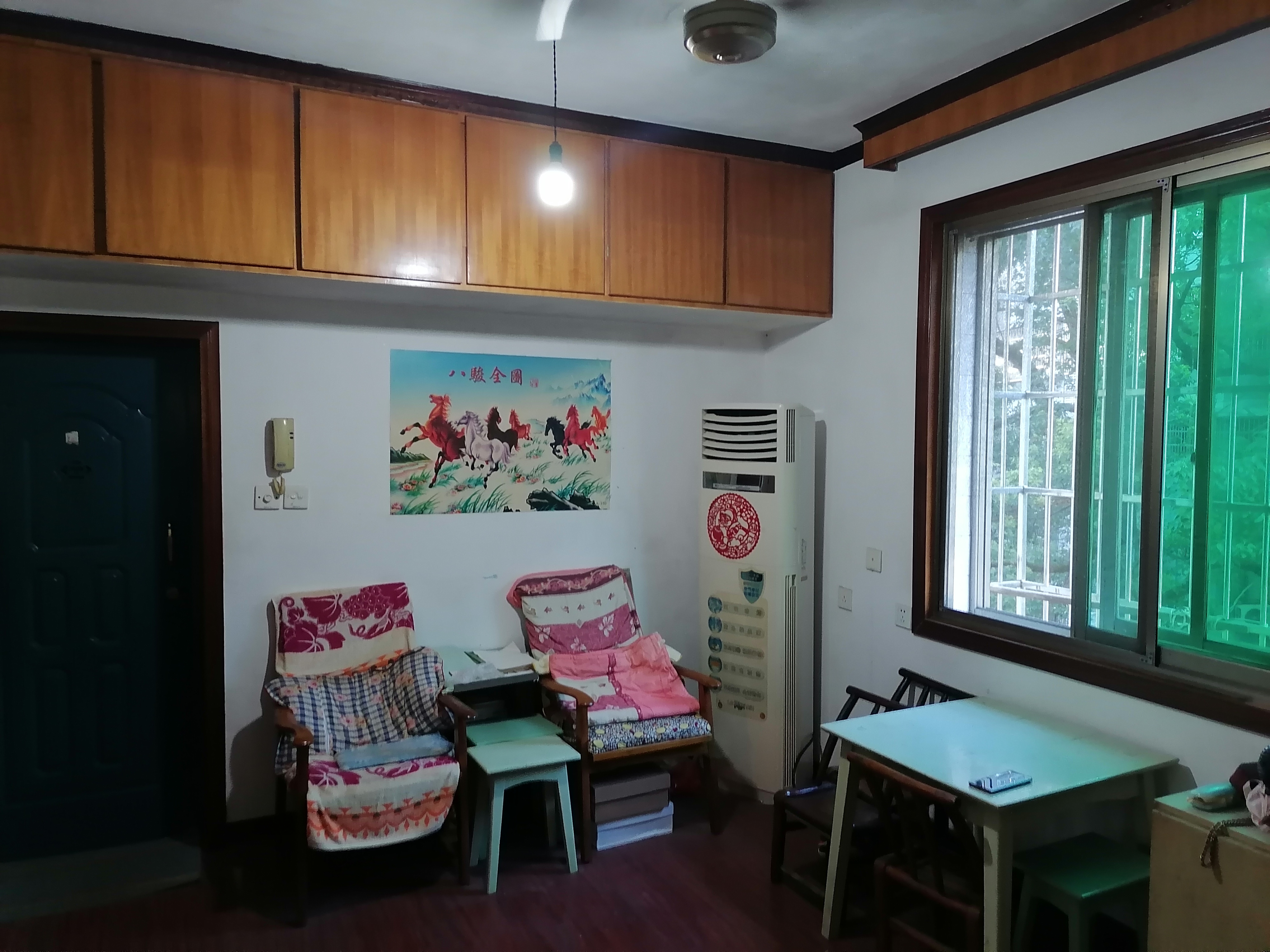 中华二村 2室2厅1卫 17.0万 中华二村 2室2厅1卫 17.0万室内图