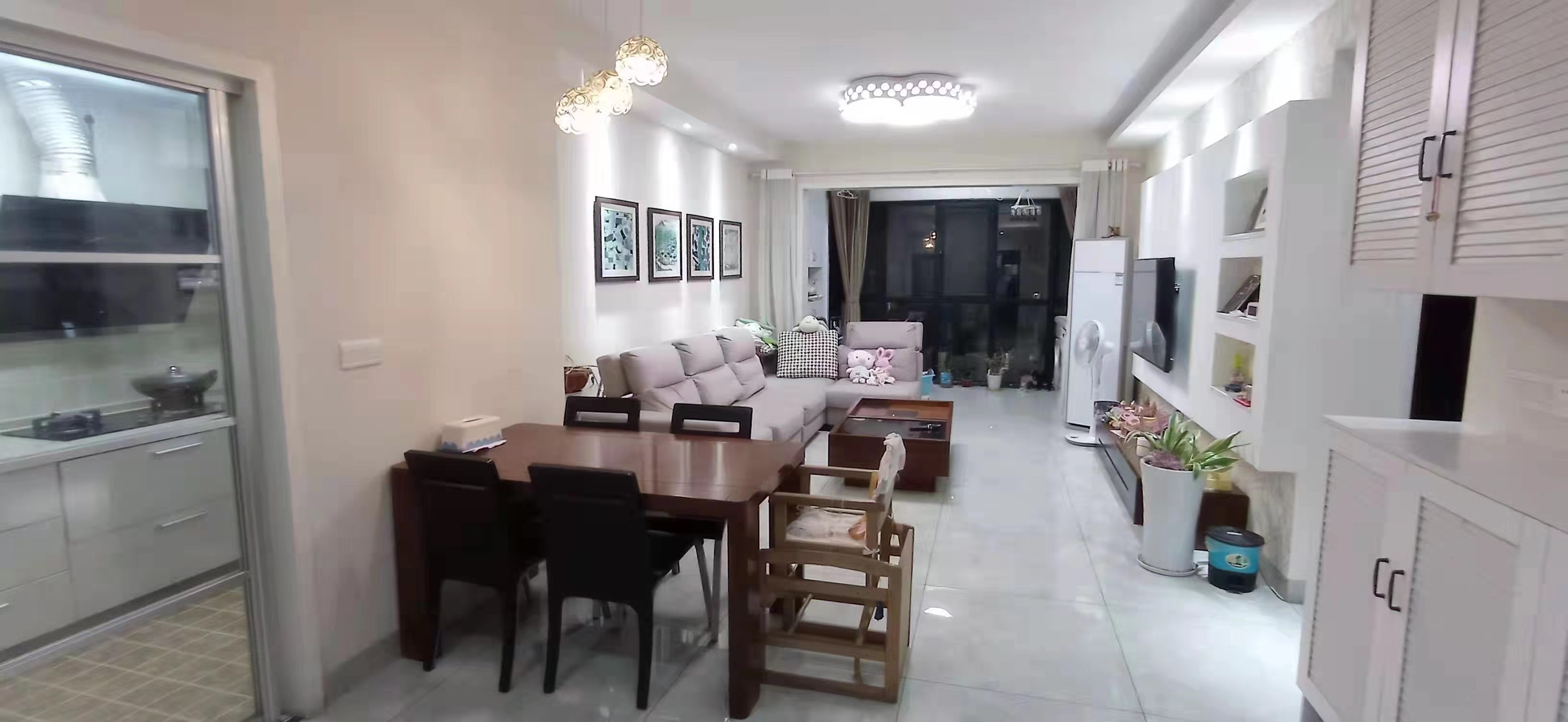 莱茵小镇 2室2厅2卫 58.0万 莱茵小镇 2室2厅2卫 58.0万室内图