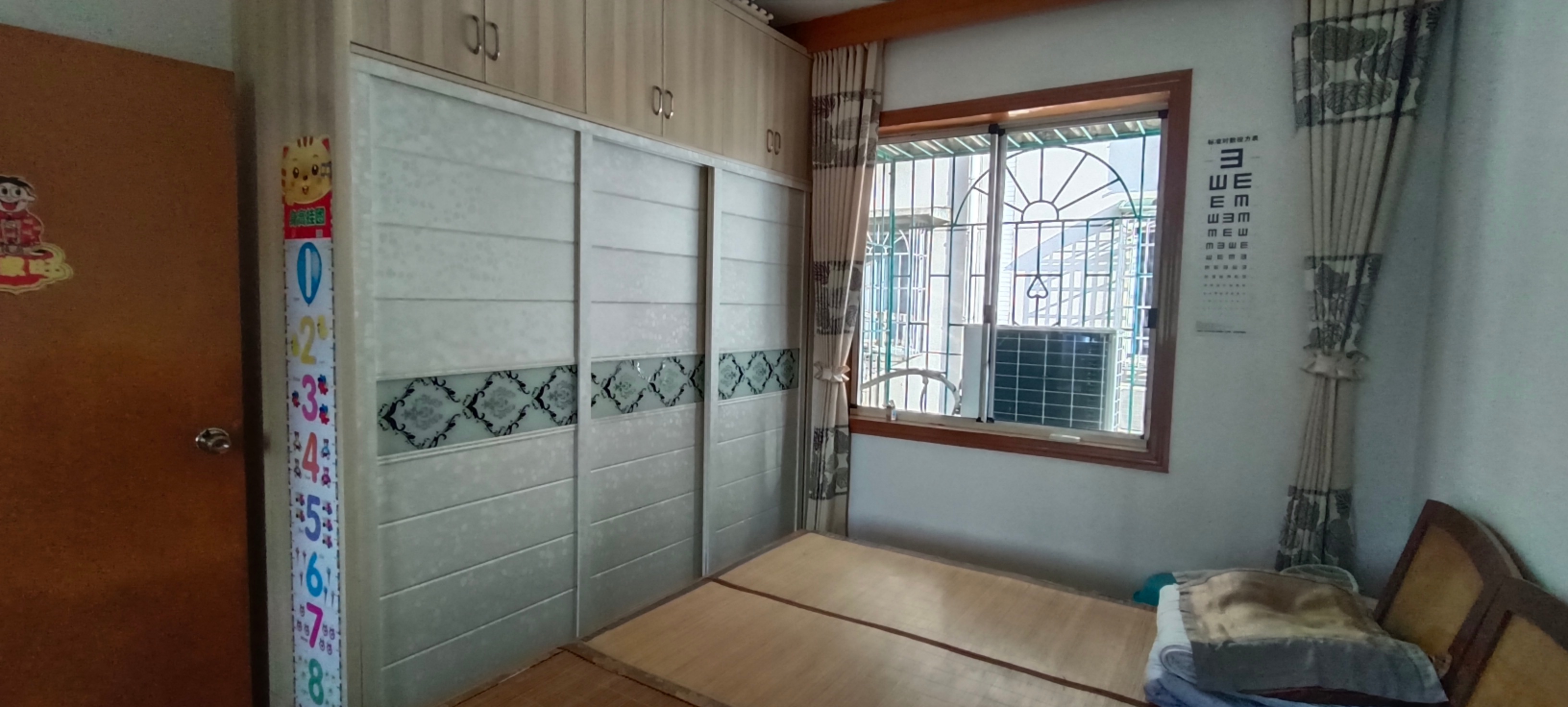 庆云山庄(里面有石塘冲) 3室2厅2卫 45.0万 庆云山庄(里面有石塘冲) 3室2厅2卫 45.0万室内图