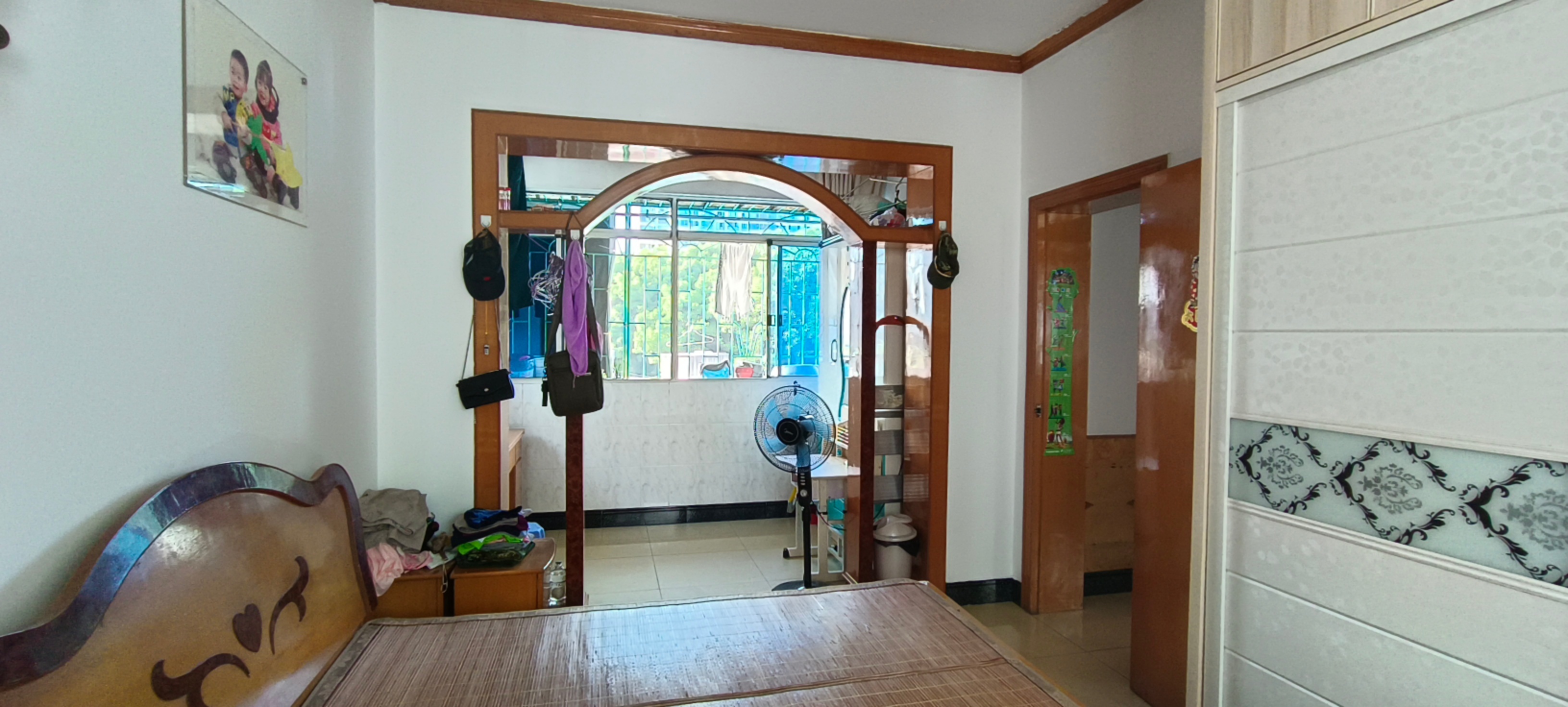 庆云山庄(里面有石塘冲) 3室2厅2卫 45.0万 庆云山庄(里面有石塘冲) 3室2厅2卫 45.0万室内图