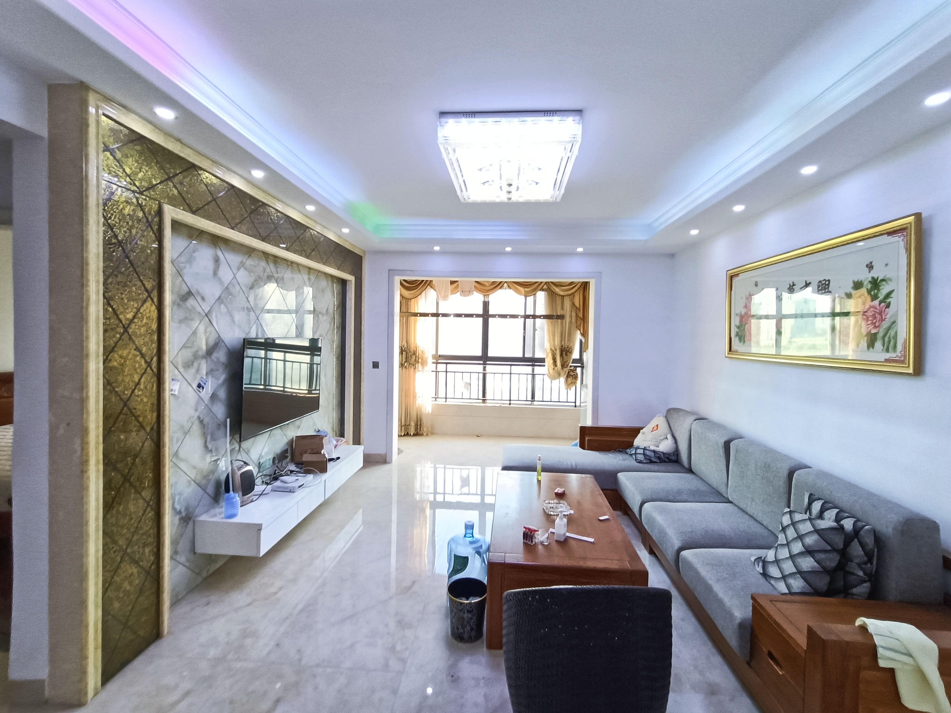 珠江愉景新城  2室2厅1卫    1800.0元/月室内图