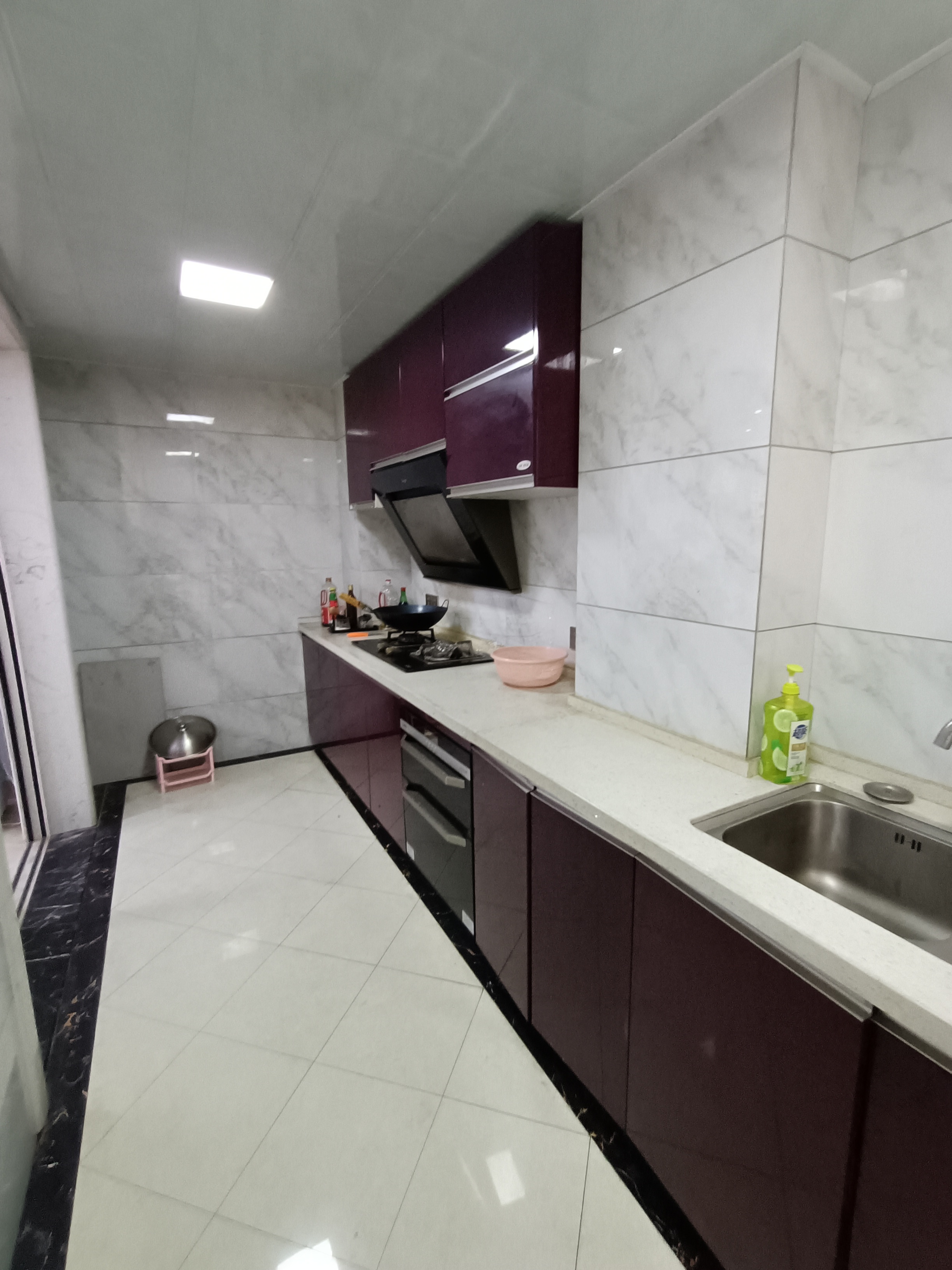 珠江愉景新城  2室2厅1卫    1800.0元/月室内图