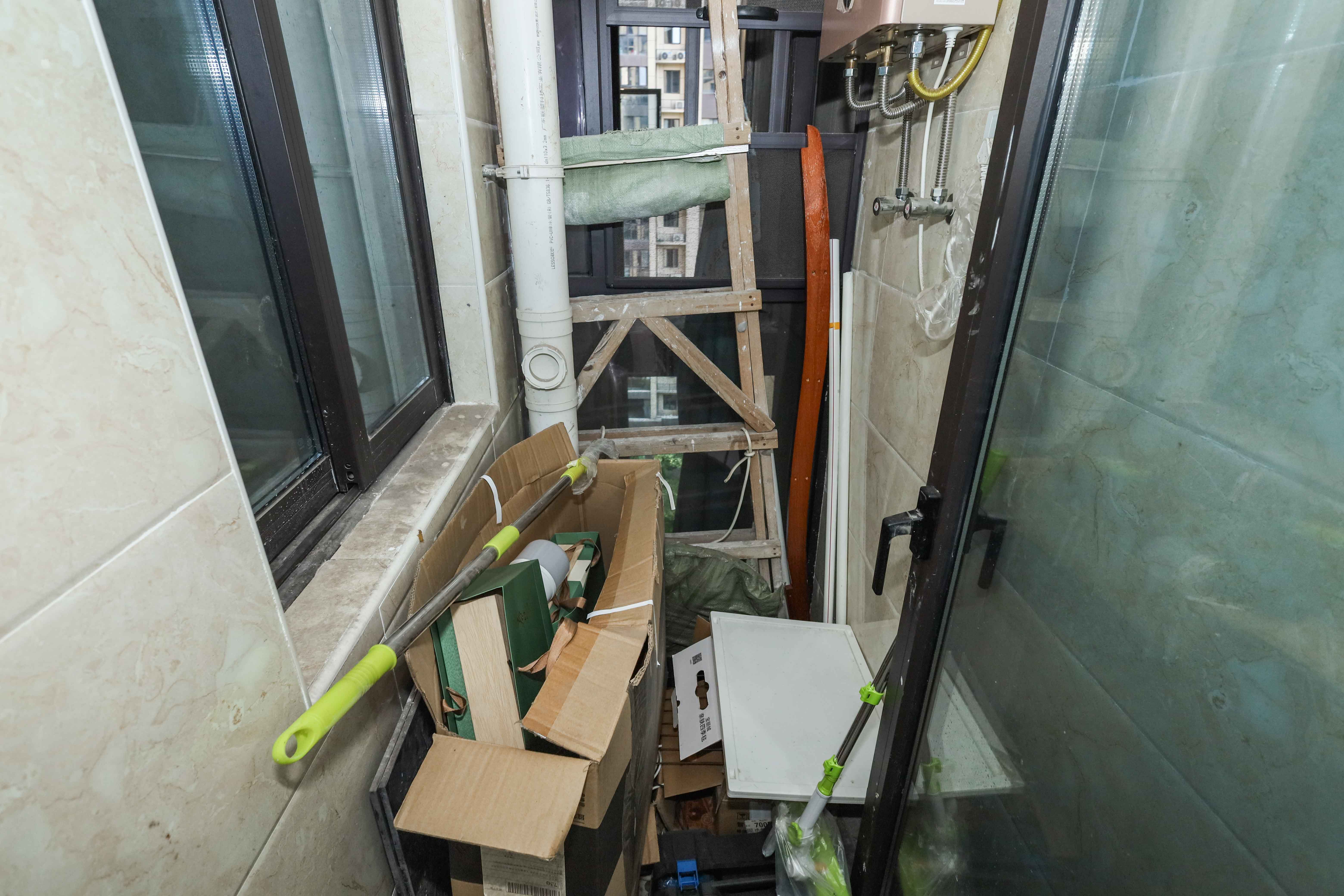 中国铁建梅溪青秀二期  3室2厅2卫    173.0万阳台