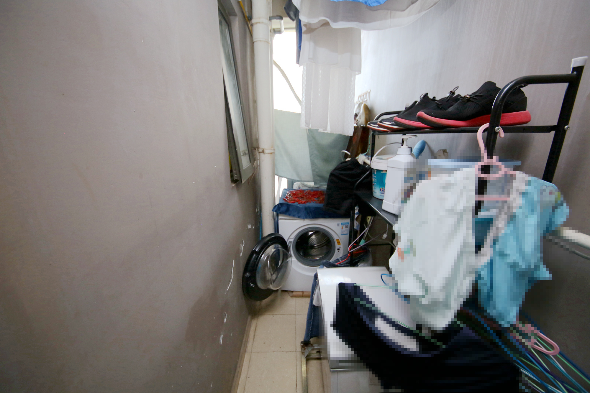 盛世美居荷园  2室2厅1卫   122.10万阳台