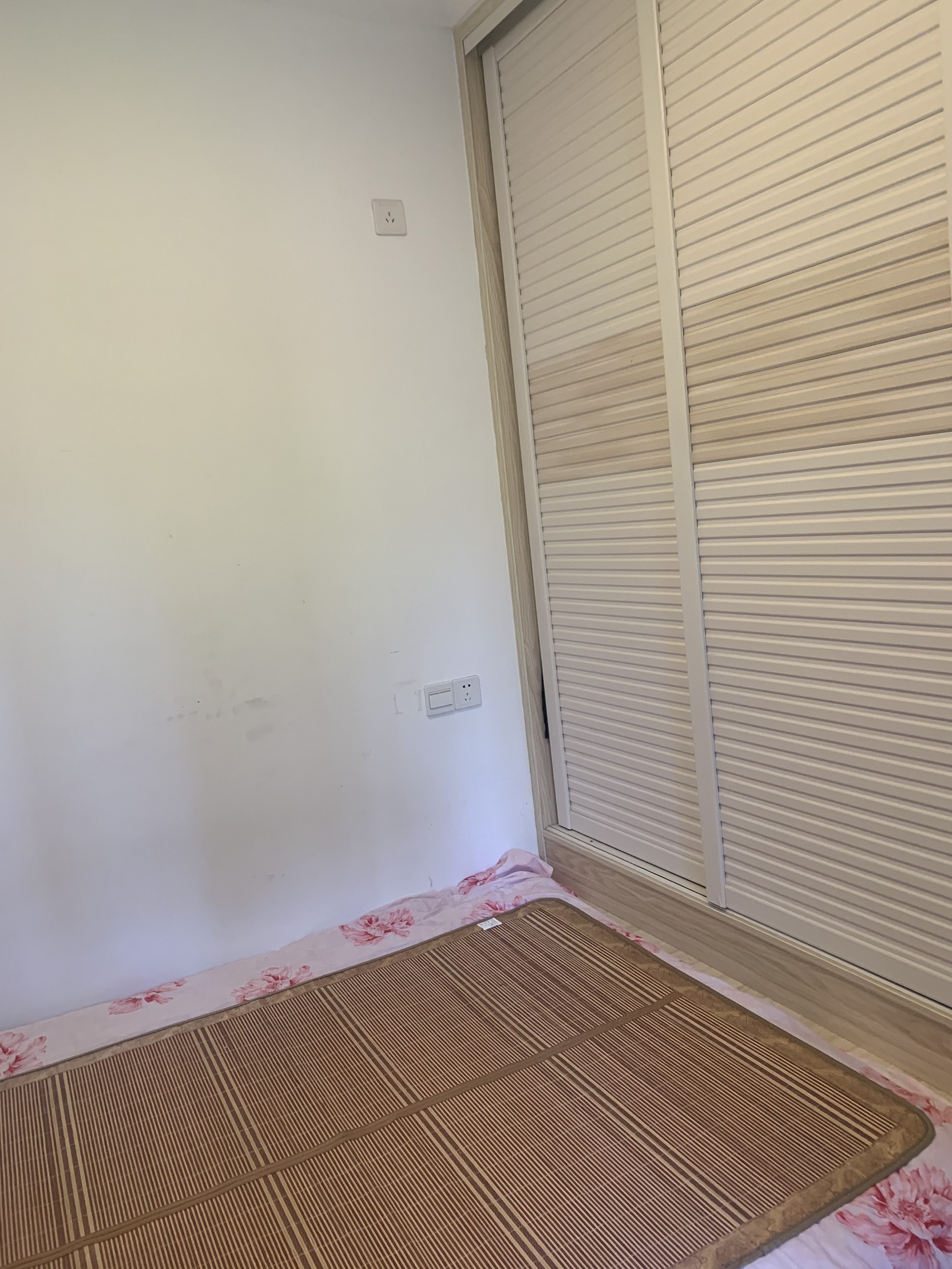 蓝溪谷 3室2厅2卫 71.8万 蓝溪谷 3室2厅2卫 71.8万室内图