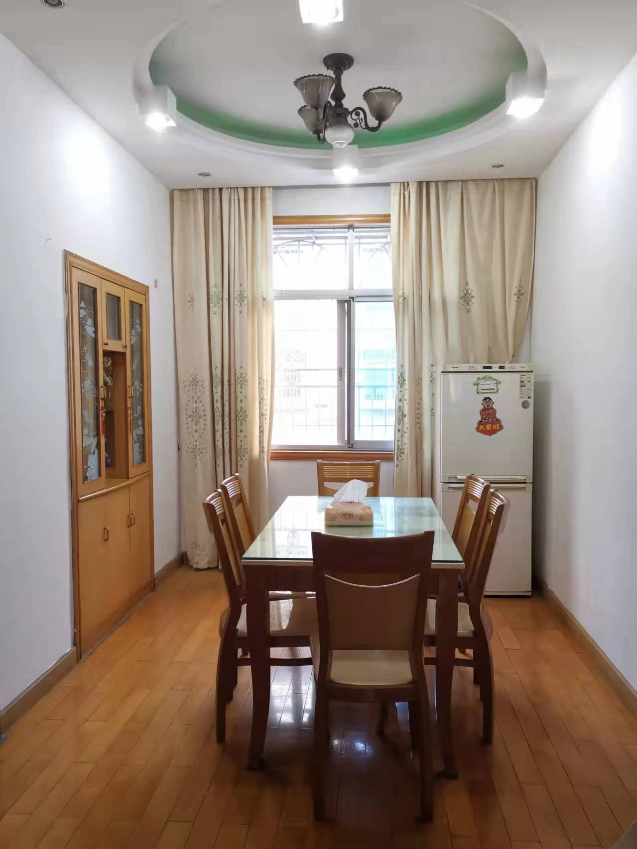 国税新村 3室2厅1卫 58.0万 国税新村 3室2厅1卫 58.0万室内图