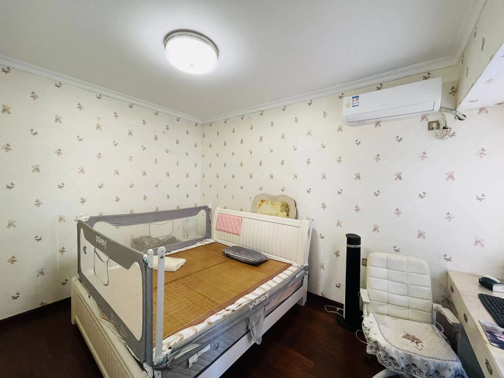 曼哈顿花园 2室2厅1卫 65.0万 曼哈顿花园 2室2厅1卫 65.0万室内图