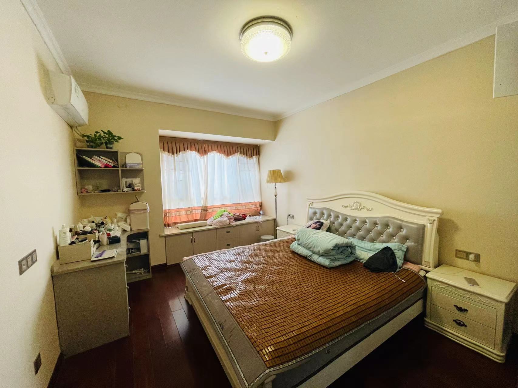 曼哈顿花园 2室2厅1卫 65.0万 曼哈顿花园 2室2厅1卫 65.0万室内图