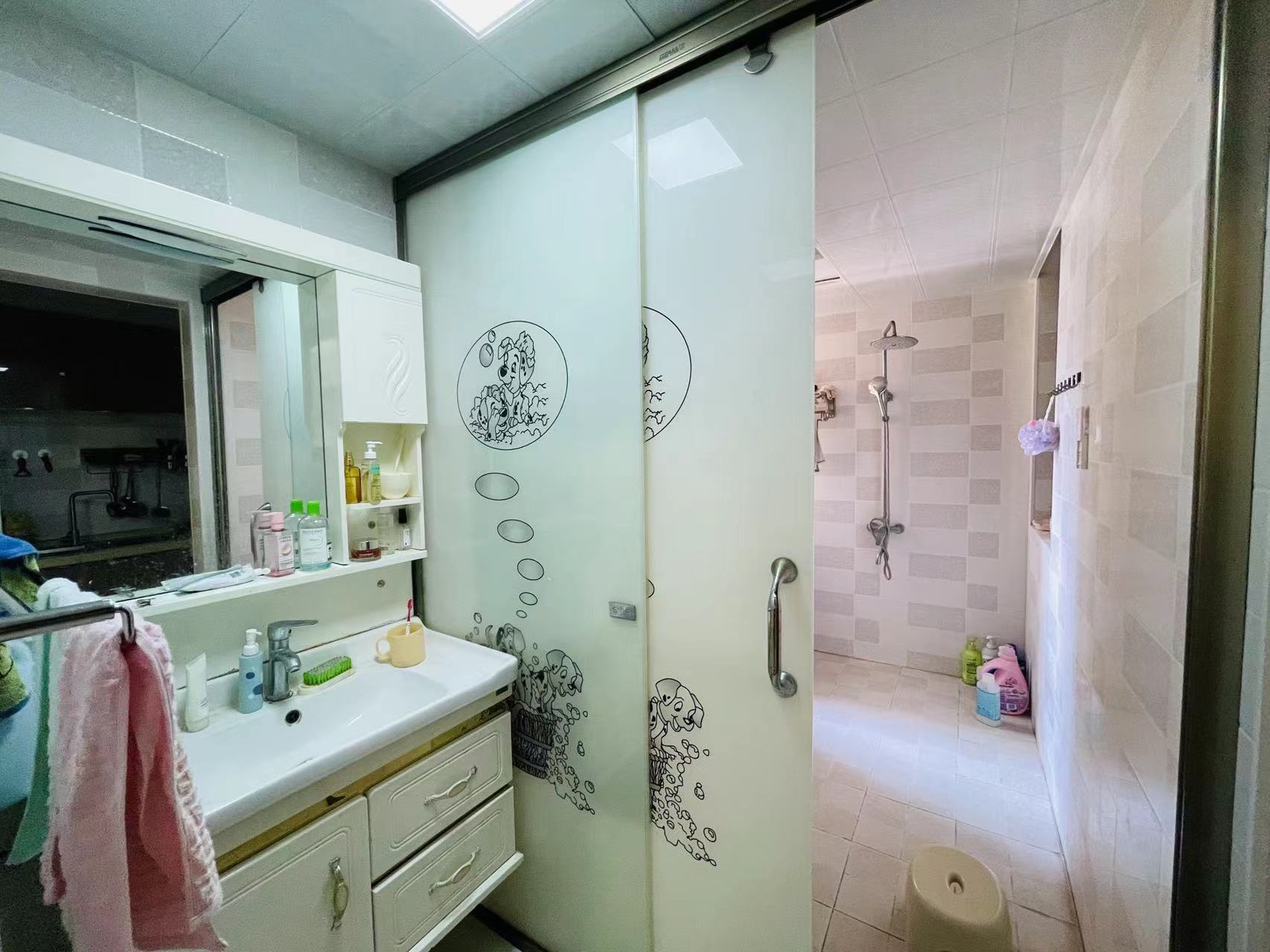 曼哈顿花园 2室2厅1卫 65.0万 曼哈顿花园 2室2厅1卫 65.0万室内图