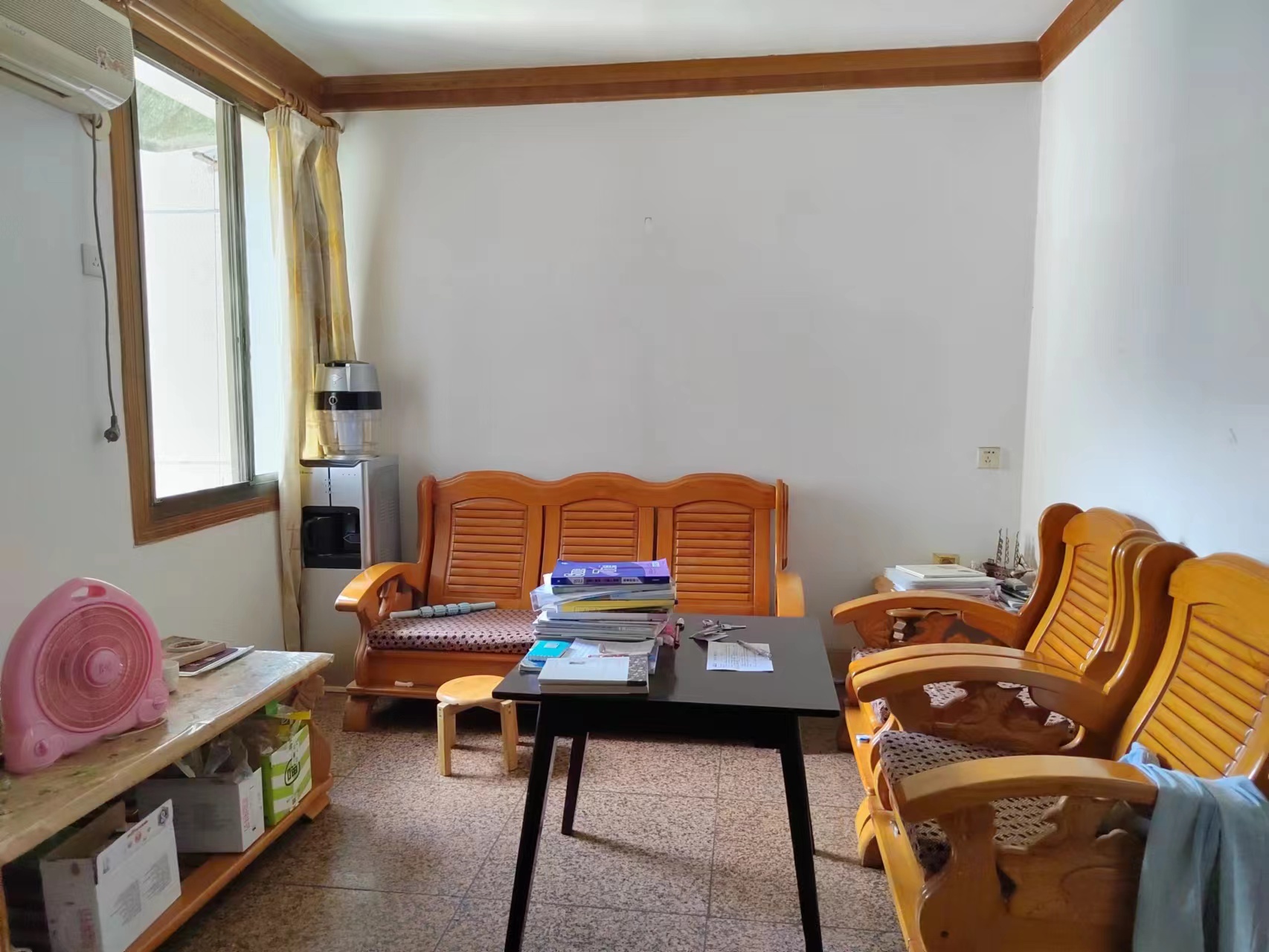 解放村 2室1厅1卫 19.0万 解放村 2室1厅1卫 19.0万客厅